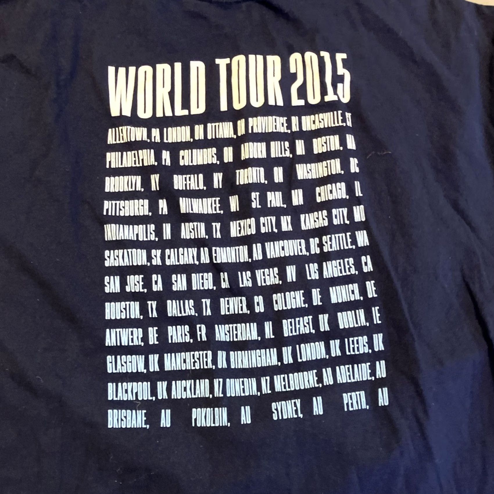Gildan Awesome - Neil Diamond - 2015 World Tour - Double Sided Shirt - Mens XXL Size US XXL / EU 58 / 5 - 5 Thumbnail
