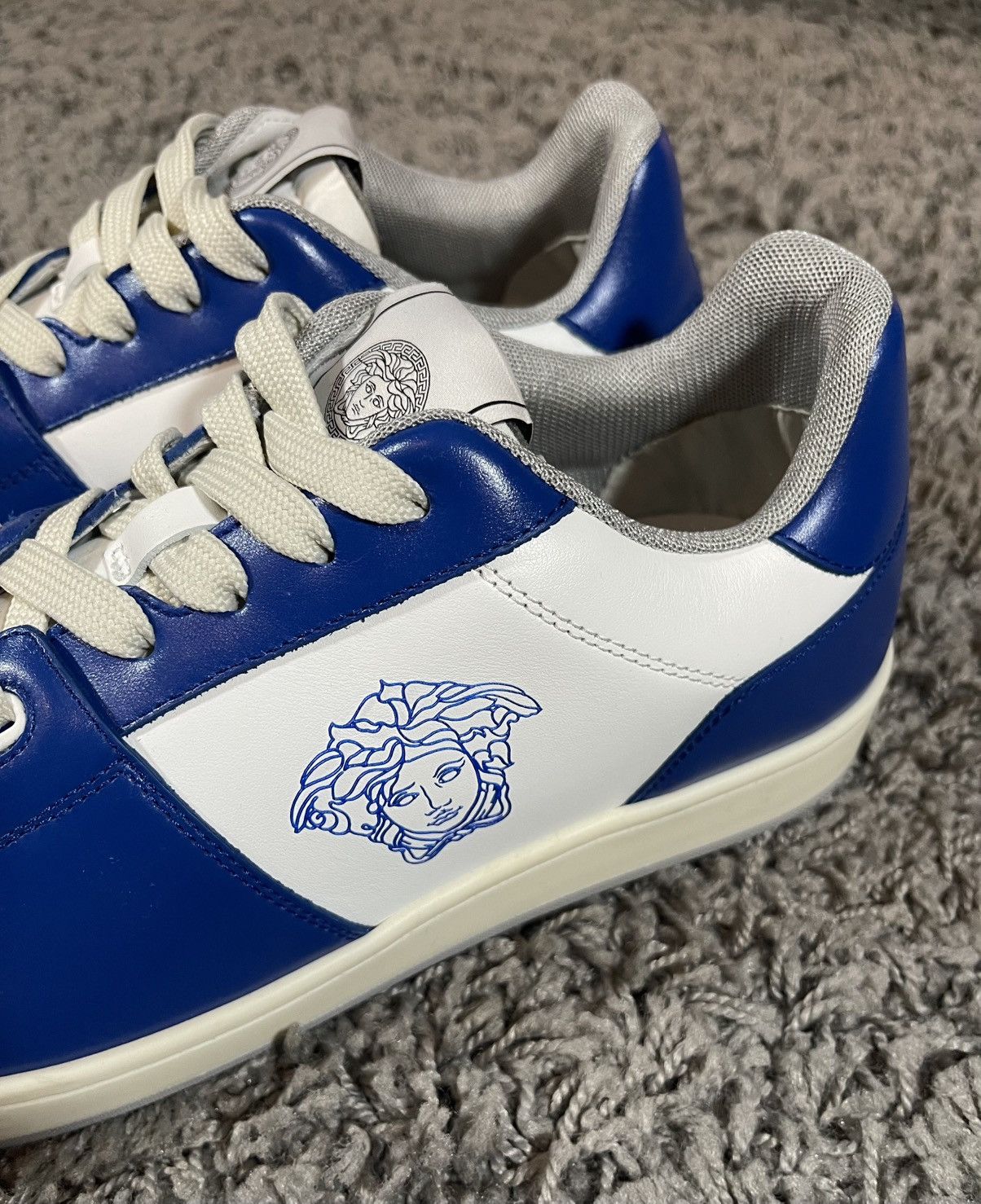 Versace Versace Medusa Logo Leather Sneakers White Blue Size US 8.5 / EU 41-42 - 3 Thumbnail
