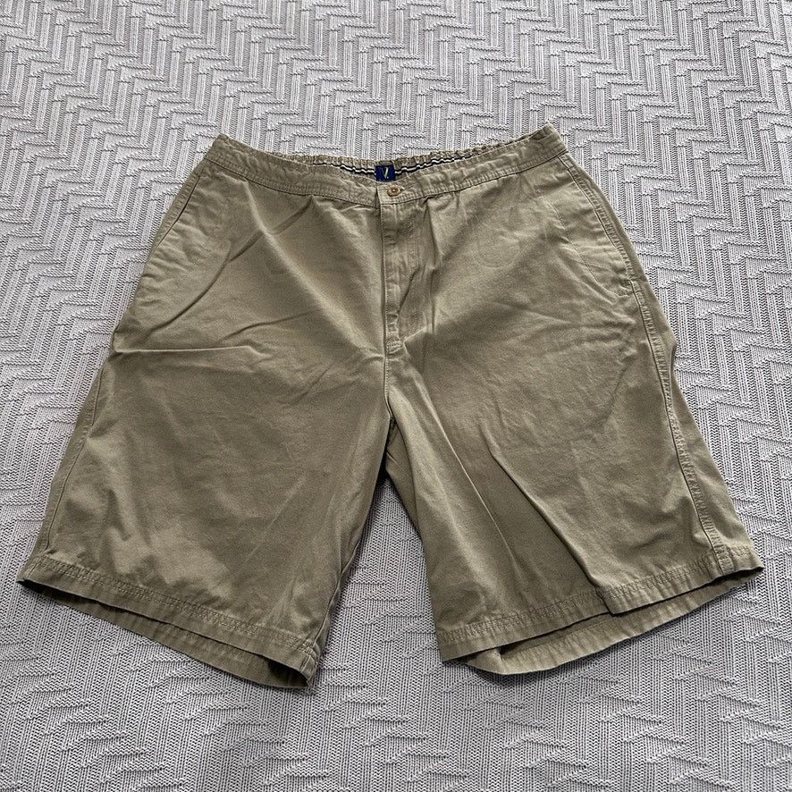 Van Heusen Van Heusen khaki shorts size 40 Size US 40 / EU 56 - 1 Thumbnail
