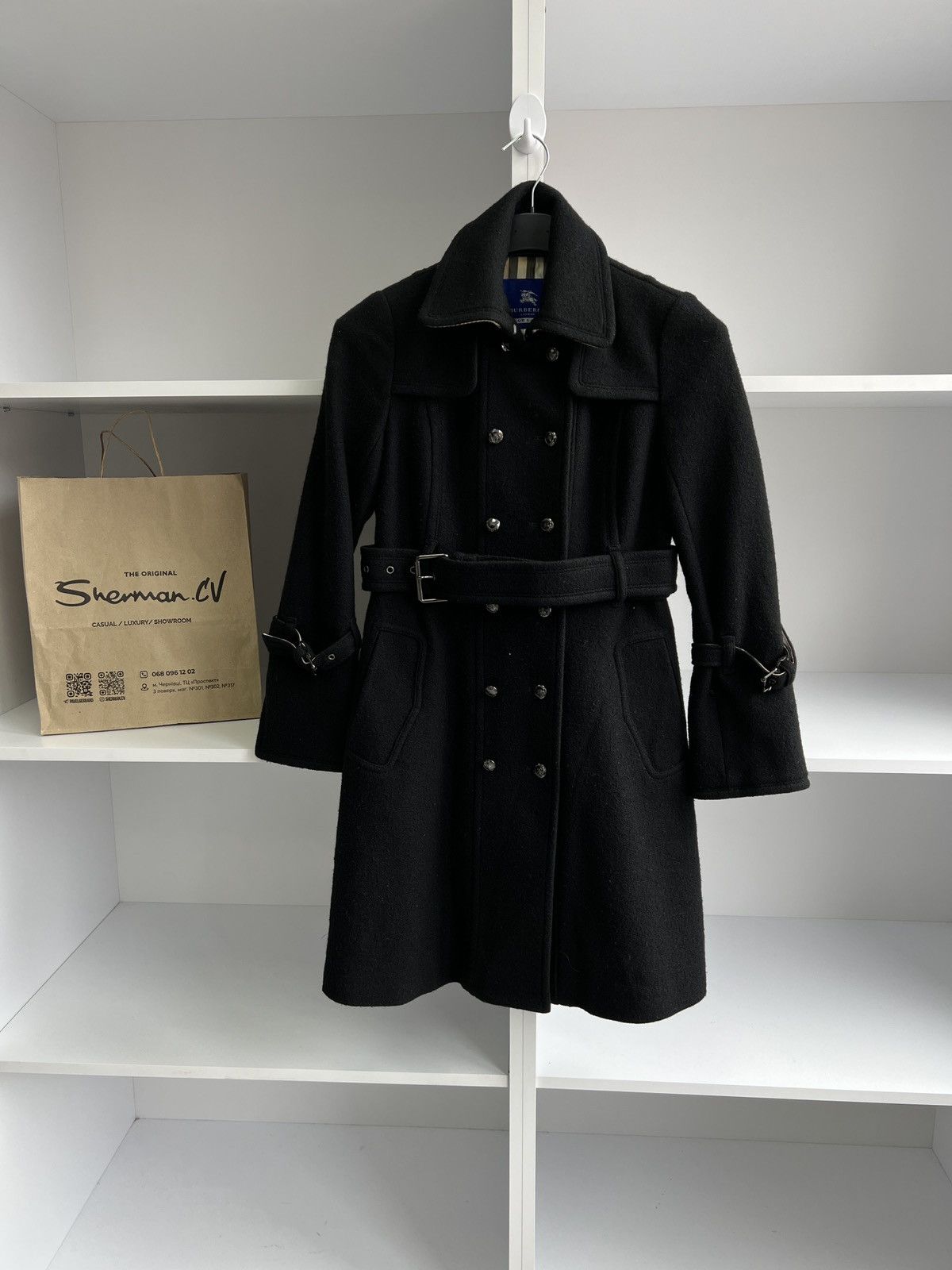 Vintage Burberry womens wool coat with belt