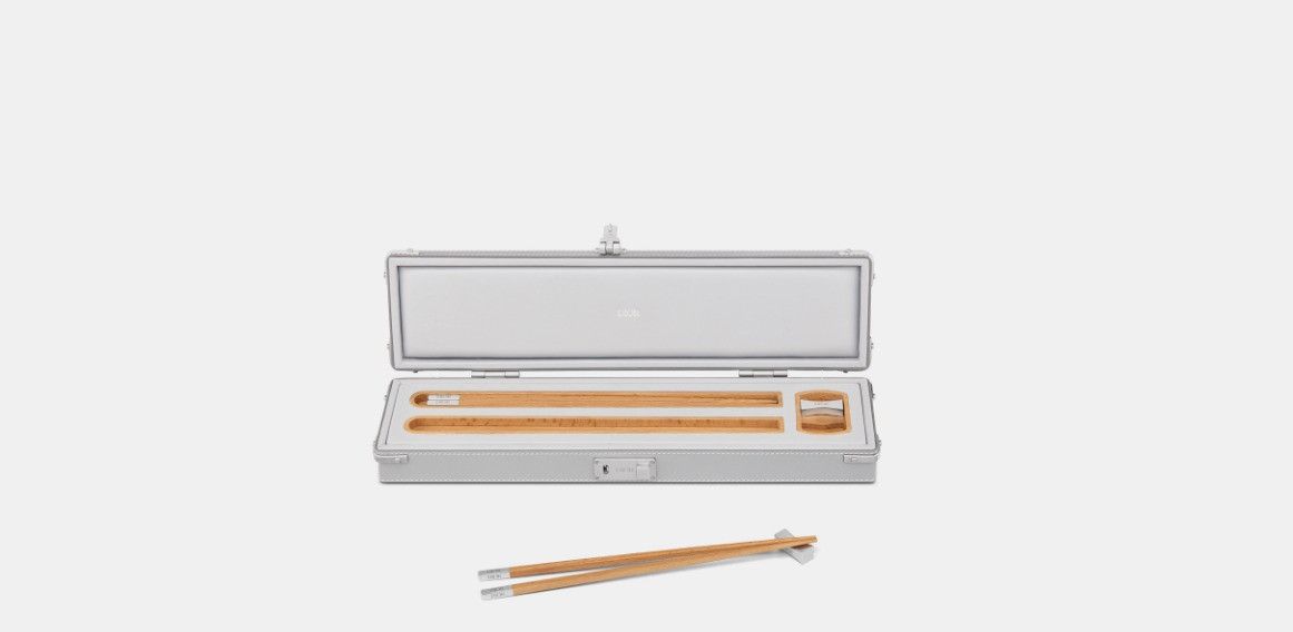 Dior o1w1db10325 2LXCA0 Size: OS / Lock Chopsticks Case in Grey Size ONE SIZE - 5 Thumbnail