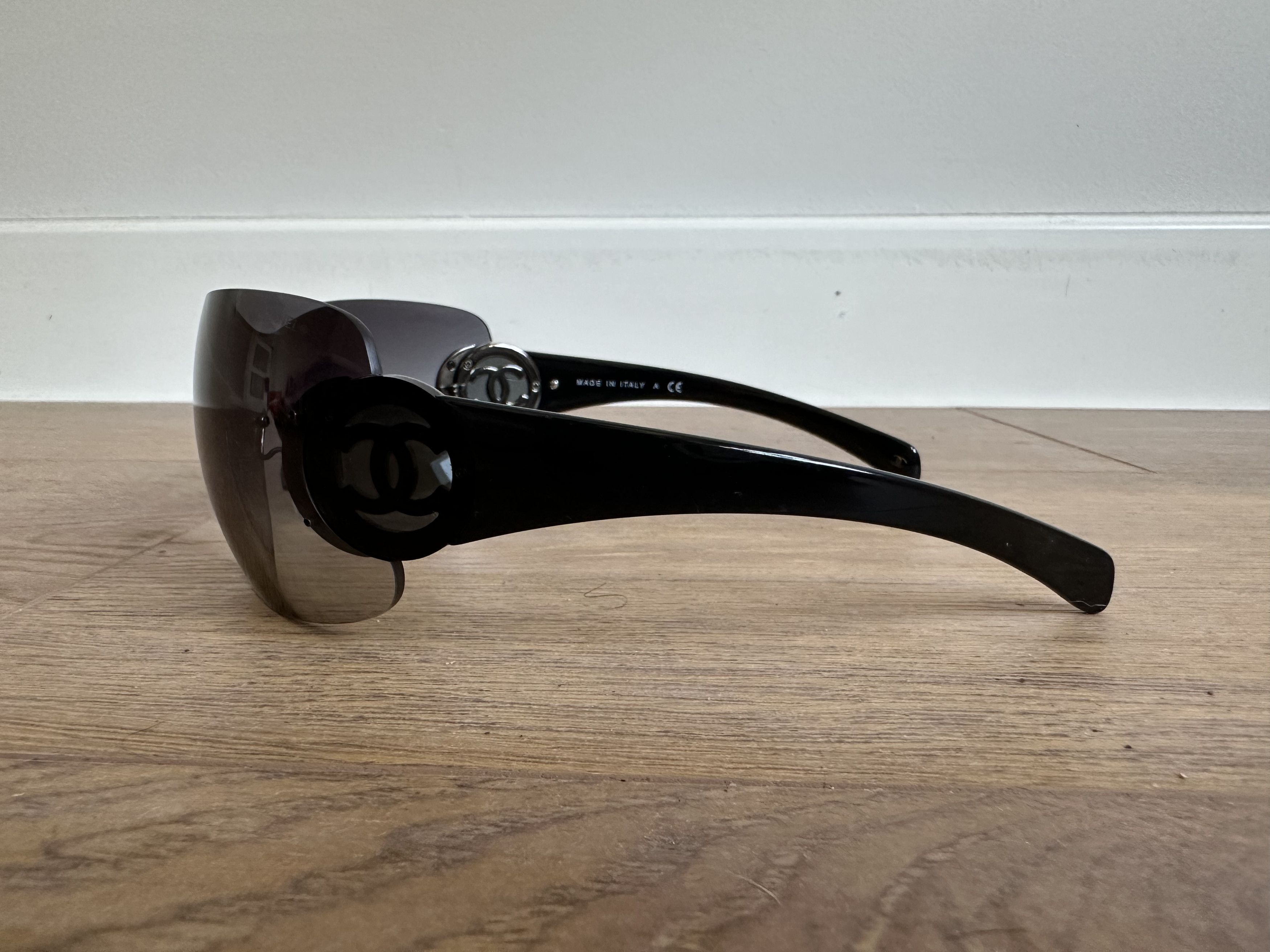 Chanel Vintage Chanel 4119 Sunglasses Size ONE SIZE - 2 Thumbnail