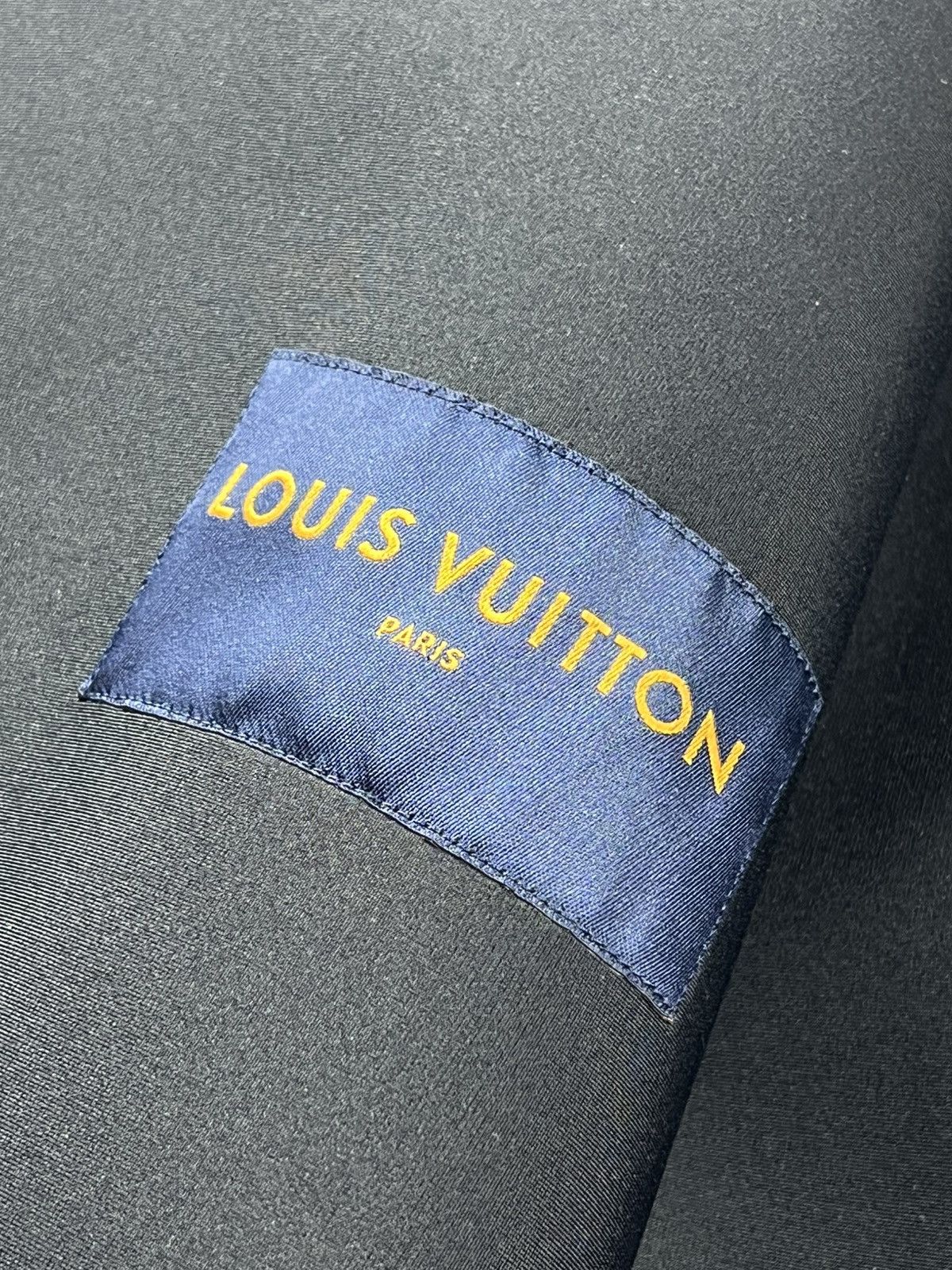 Louis Vuitton Louis Vuitton Leather Dark Blue Hooded Zip Up Jacket Size L Size US L / EU 52-54 / 3 - 22 Thumbnail