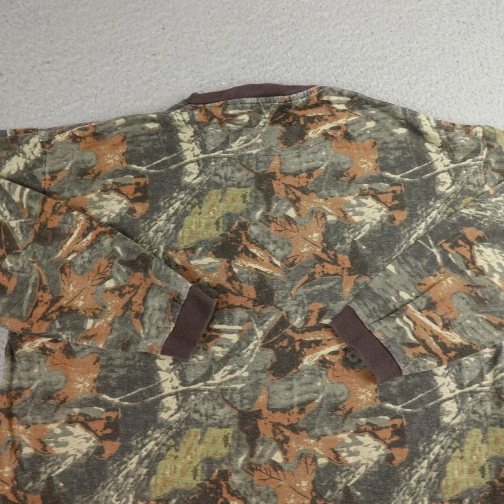 Vintage Vintage Rugged Wear Hunter's Peak Shirt Mens L Camouflage Henley Long Sleeve Size US L / EU 52-54 / 3 - 7 Thumbnail