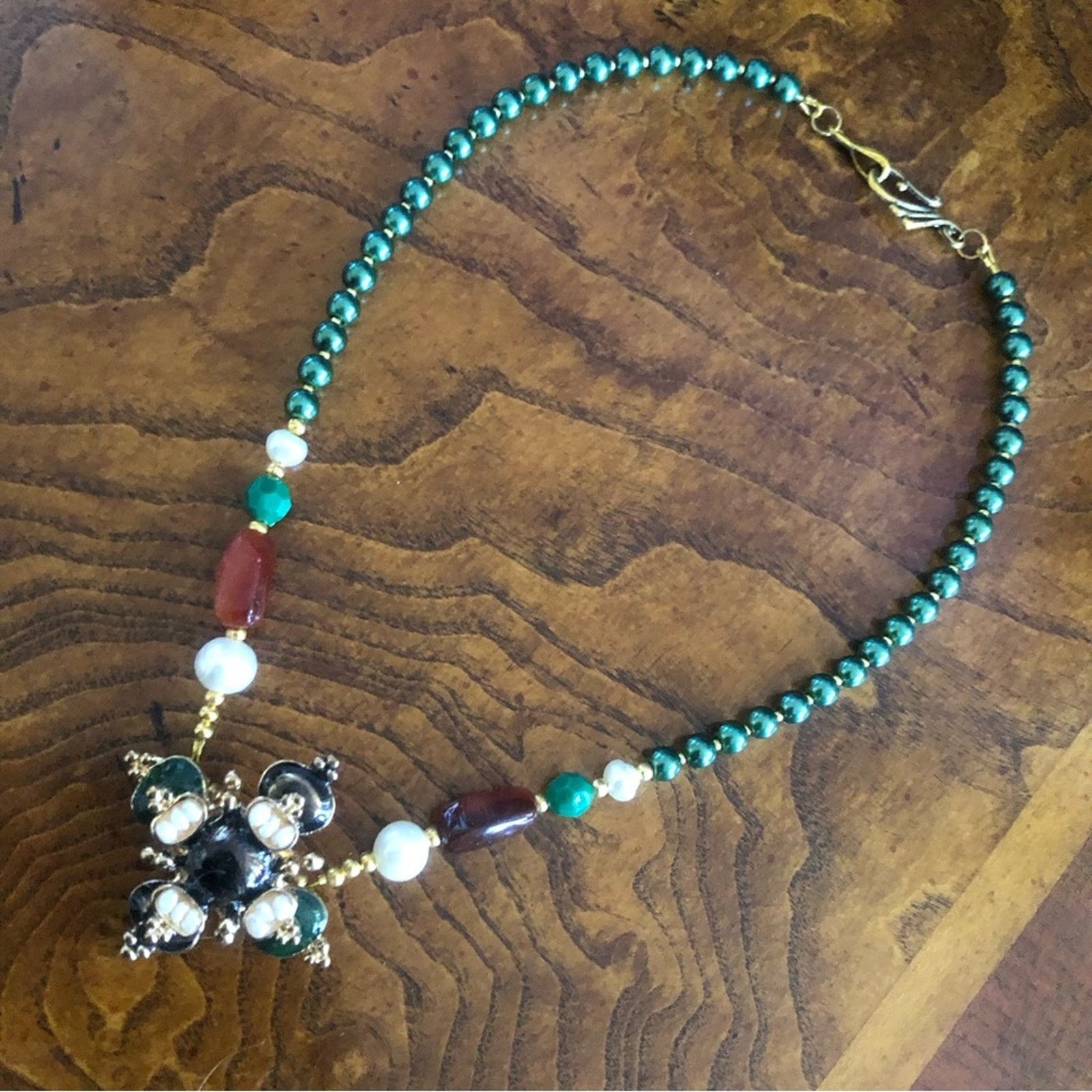 Handmade Handcrafted repurpose regal look Pearl necklace Size ONE SIZE - 9 Thumbnail