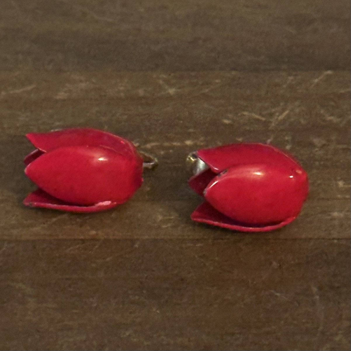 Vintage Vintage red tulip clip on earrings Size ONE SIZE - 6 Thumbnail