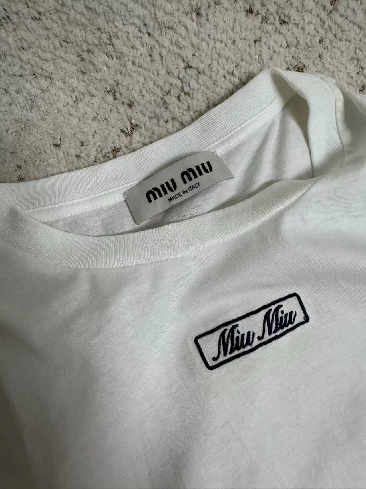 Miu Miu MIUMIU Short Sleeve Tee Size S 99 New Size S / US 4 / IT 40 - 2 Thumbnail