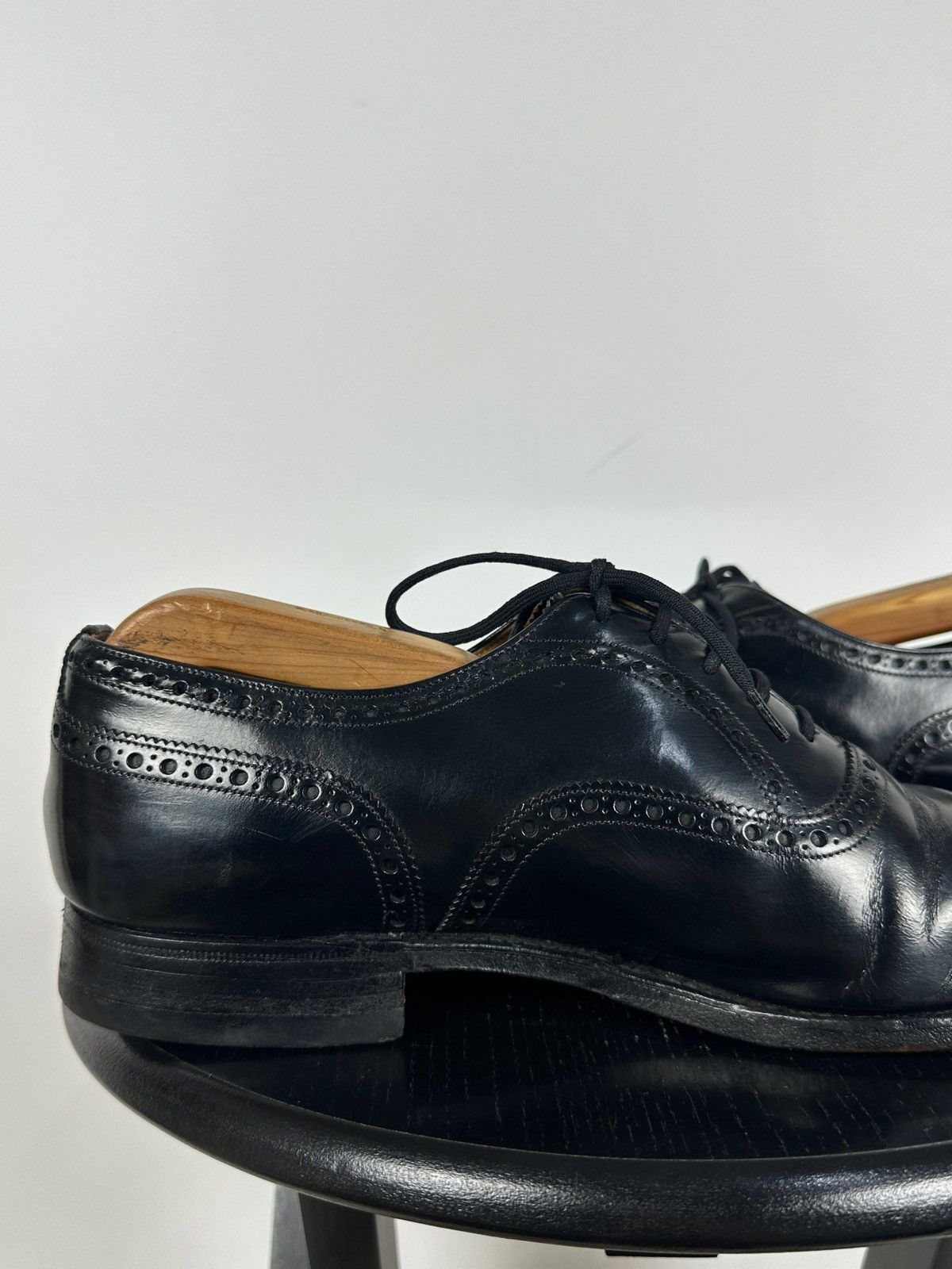 Church's Church’s Black Leather Oxford Brogue Dress England Shoes Size US 9.5 / EU 42-43 - 17 Thumbnail