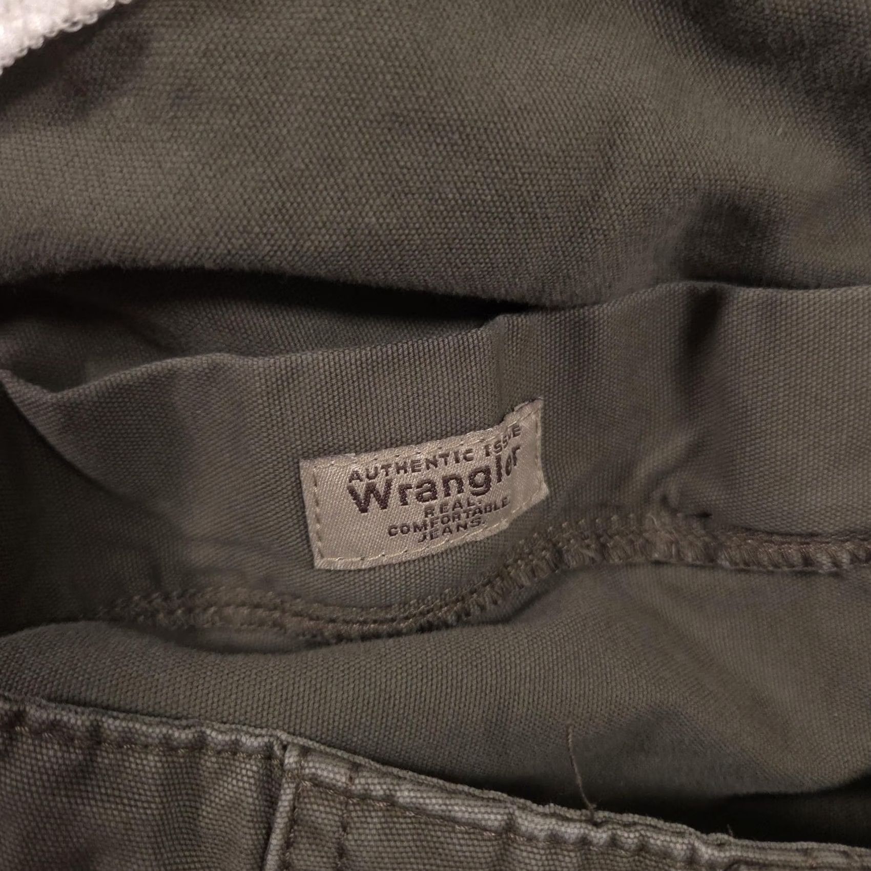 Wrangler Wrangler Cargo Shorts Mens 42 Green Elastic Waist Utility Pockets 7 Inseam Size US 42 / EU 58 - 7 Thumbnail