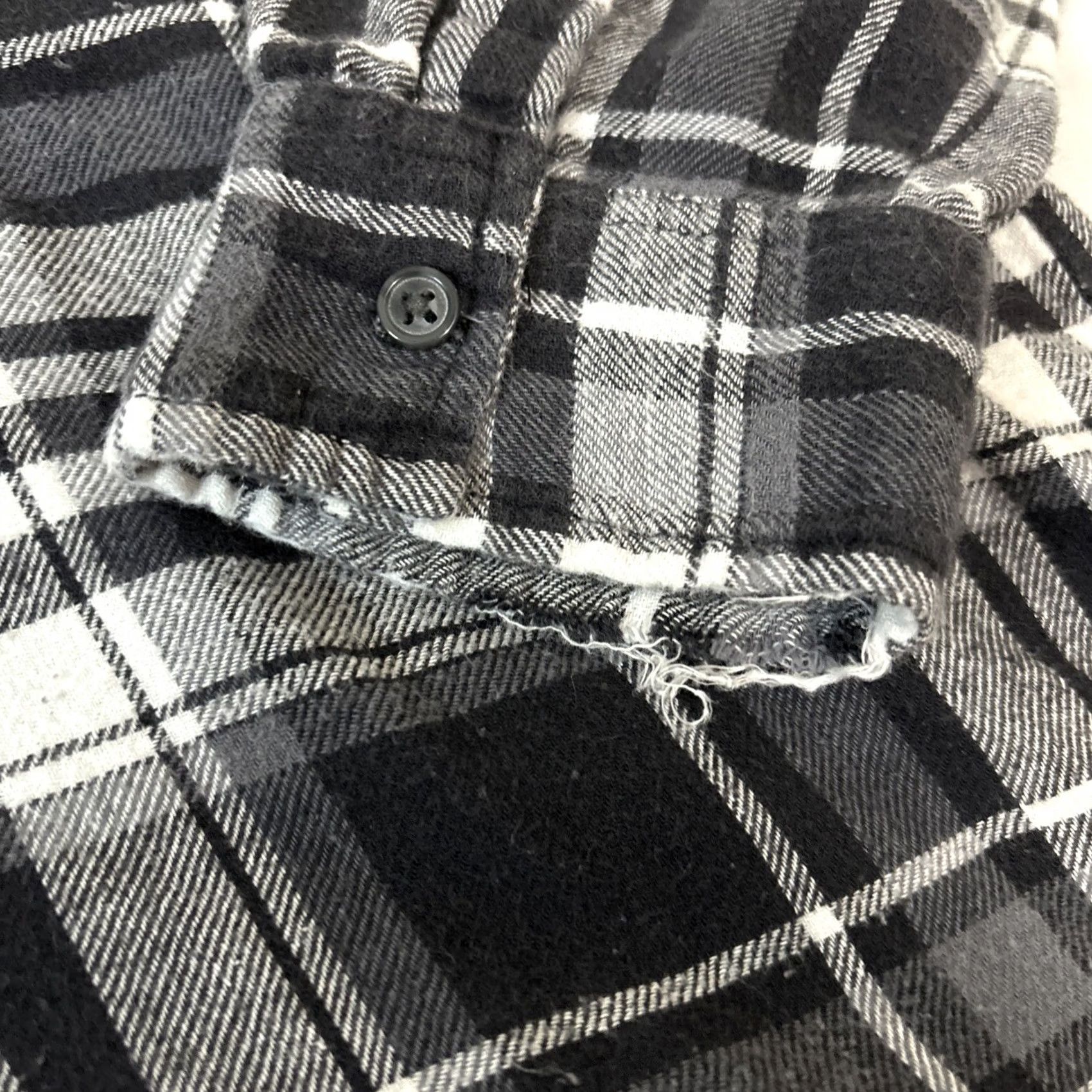 Vintage Jackson Hole Mens Button-Up Shirt Navy Blue White 4XL Plaid Flannel Cotton Long Sleeve Button-Down Big & Tall Mens Clothing Size US XXL / EU 58 / 5 - 4 Thumbnail