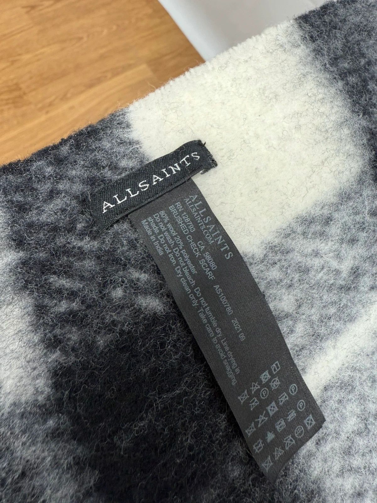 Allsaints Allsaints Brushed Check Shawl Plaid Scarf Wool Size ONE SIZE - 5 Thumbnail