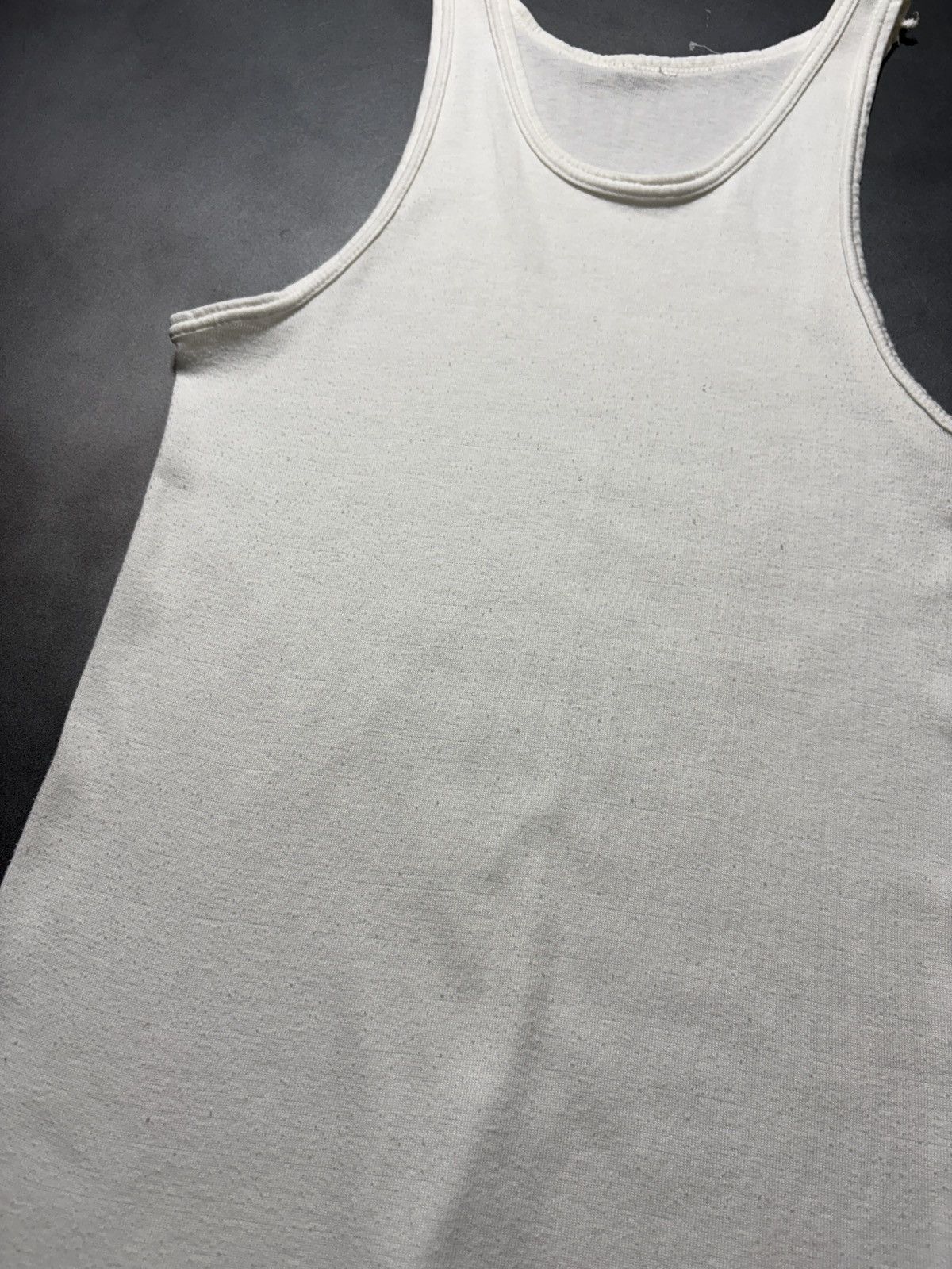 Vintage 1980s Vintage Tank Top Unbranded Sleeveless Blank Tee Shirt Size US S / EU 44-46 / 1 - 7 Thumbnail