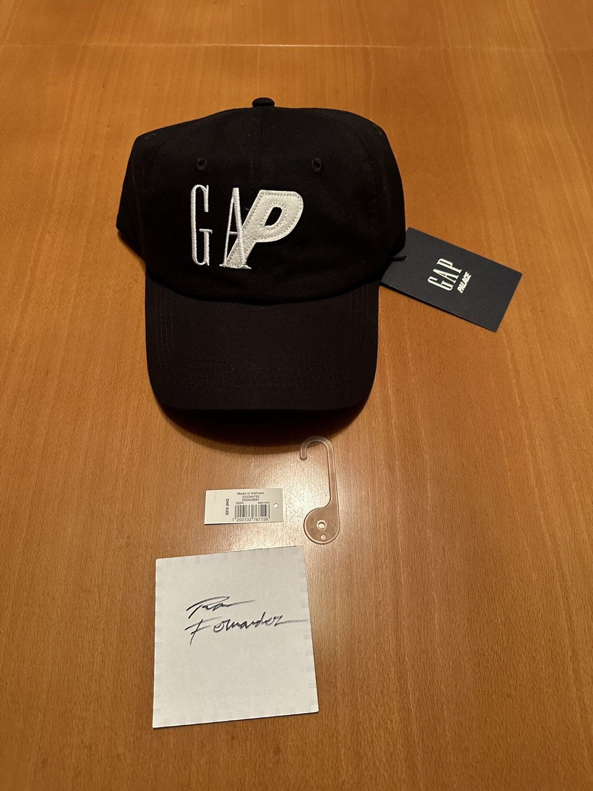 image of Gap 6 Panel Black, Men's