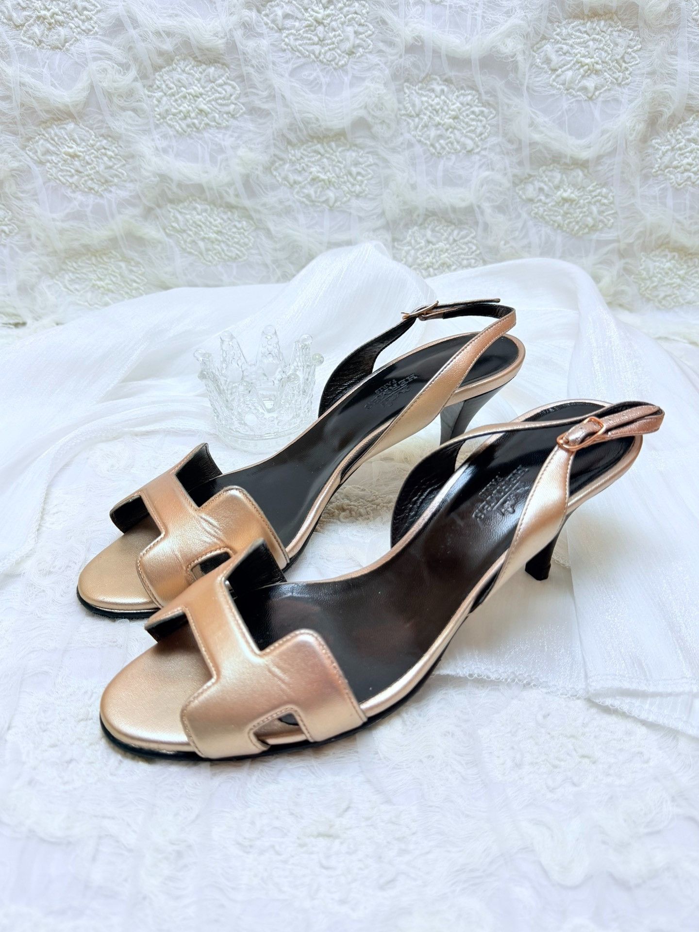Hermes Hermes Pink Sandals us_7 Women Size US 7 / IT 37 - 1 Thumbnail