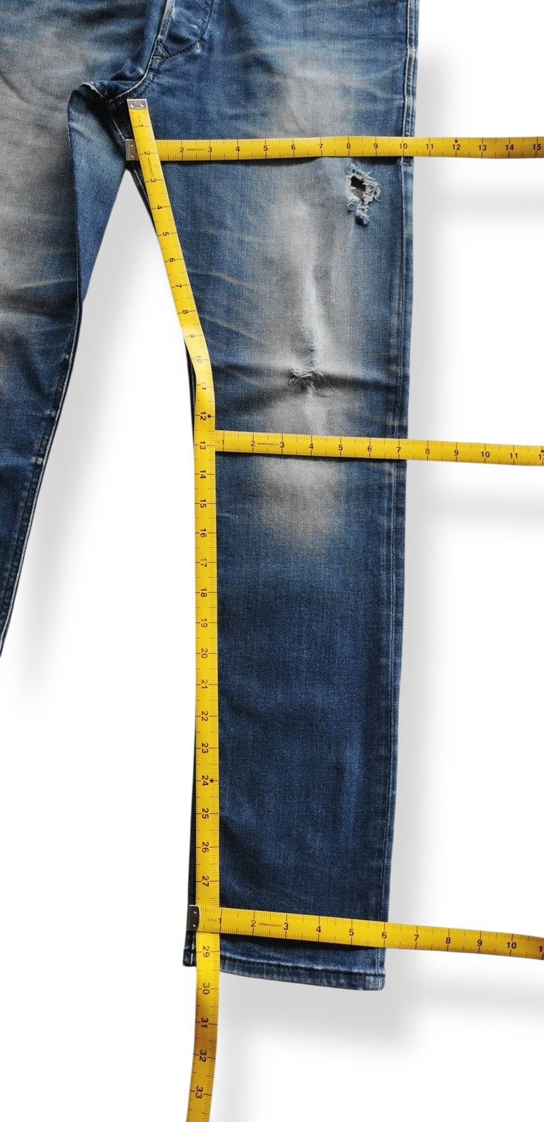 Diesel Diesel Tepphar D-Carrot Slim Tapered Distressed Jeans W32 Size US 32 / EU 48 - 12 Thumbnail