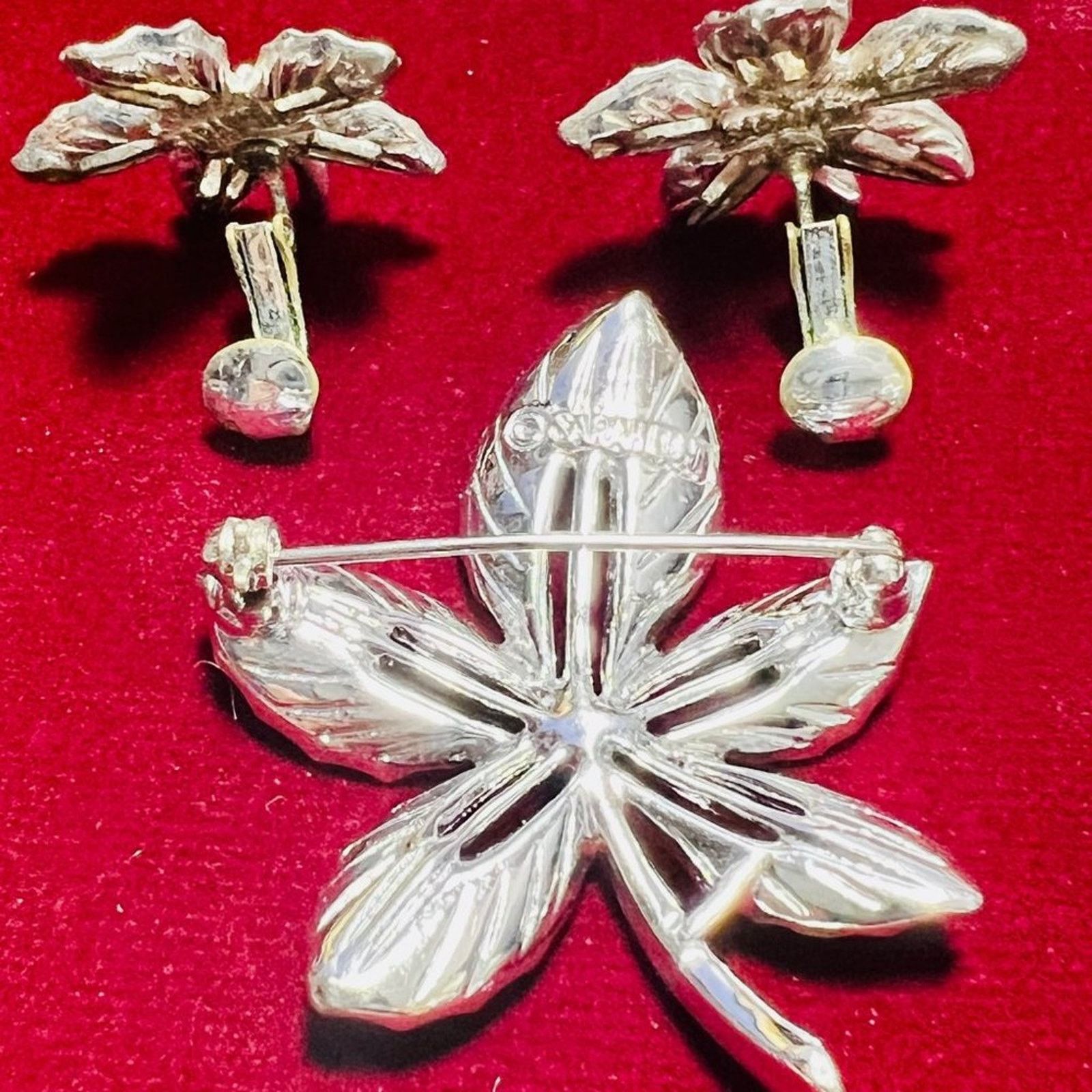 & Other Stories Vintage - Sarah Coventry SET Silver Leaf Brooch Earrings Size ONE SIZE - 2 Thumbnail
