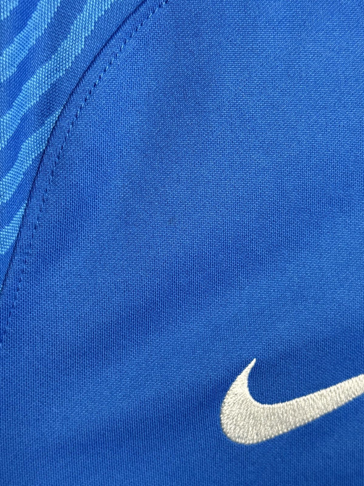 Nike Portsmouth 21/22 Home Football Jersey Size US L / EU 52-54 / 3 - 9 Thumbnail
