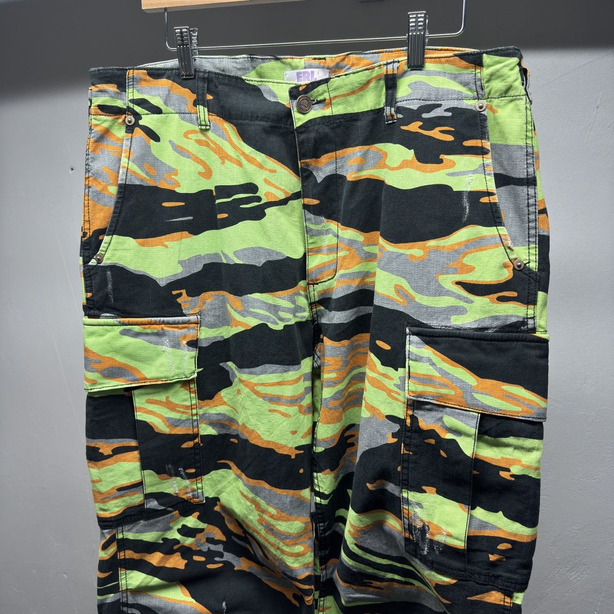 ERL ERL Camo Cargo Pants Faded Distressed Large Size US 36 / EU 52 - 14 Thumbnail