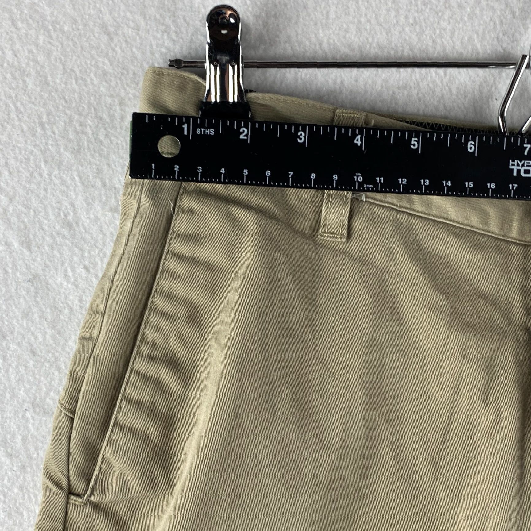 Volcom Volcom Shorts Mens 28 Beige Chino Flat Front Slash Pockets Embroidered Logo Size US 28 / EU 44 - 7 Thumbnail