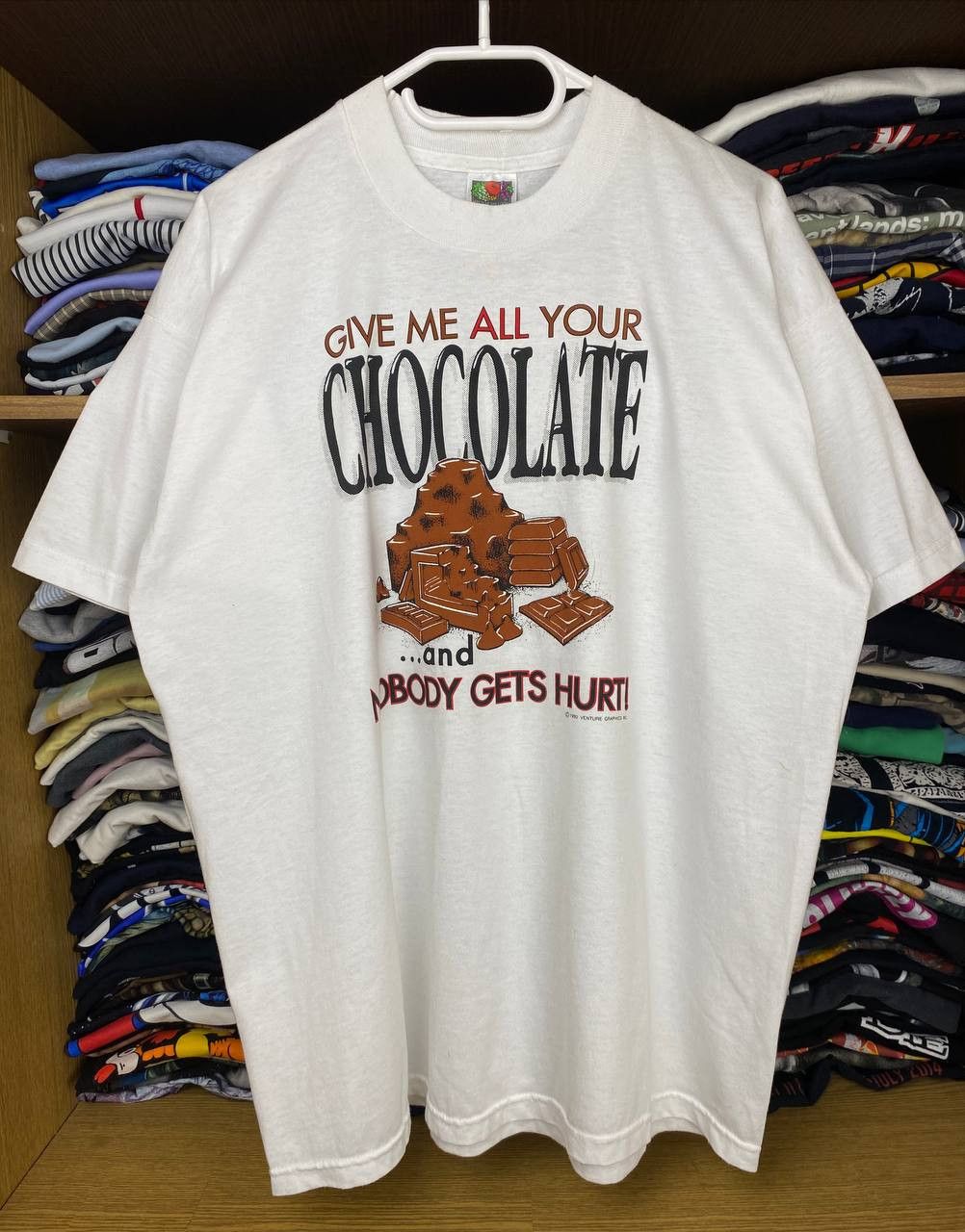 Fruit Of The Loom Vintage Give Me All Your Chocolate 1992 Graphic Tee Size US XL / EU 56 / 4 - 1 Thumbnail
