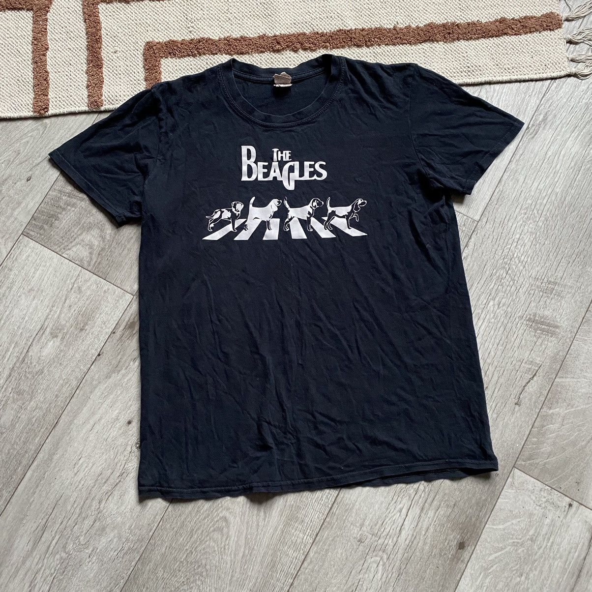Band Tees THE BEAGLES LIKE THE BEATLES ABBEY ROAD HUMOR T SHIRT Size US M / EU 48-50 / 2 - 1 Thumbnail