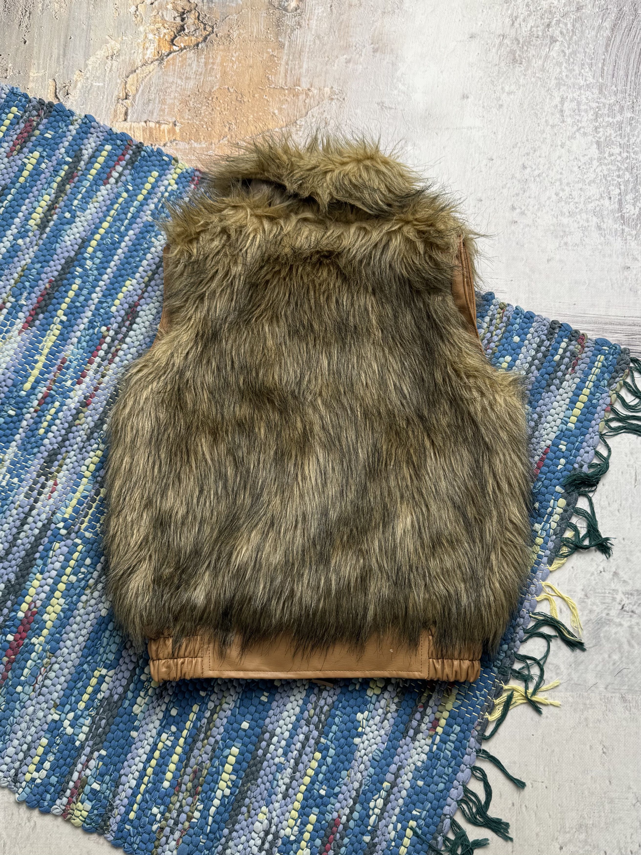 Vintage Vintage Faux Fur Vest A8(V1)D15 Size XS / US 0-2 / IT 36-38 - 6 Thumbnail