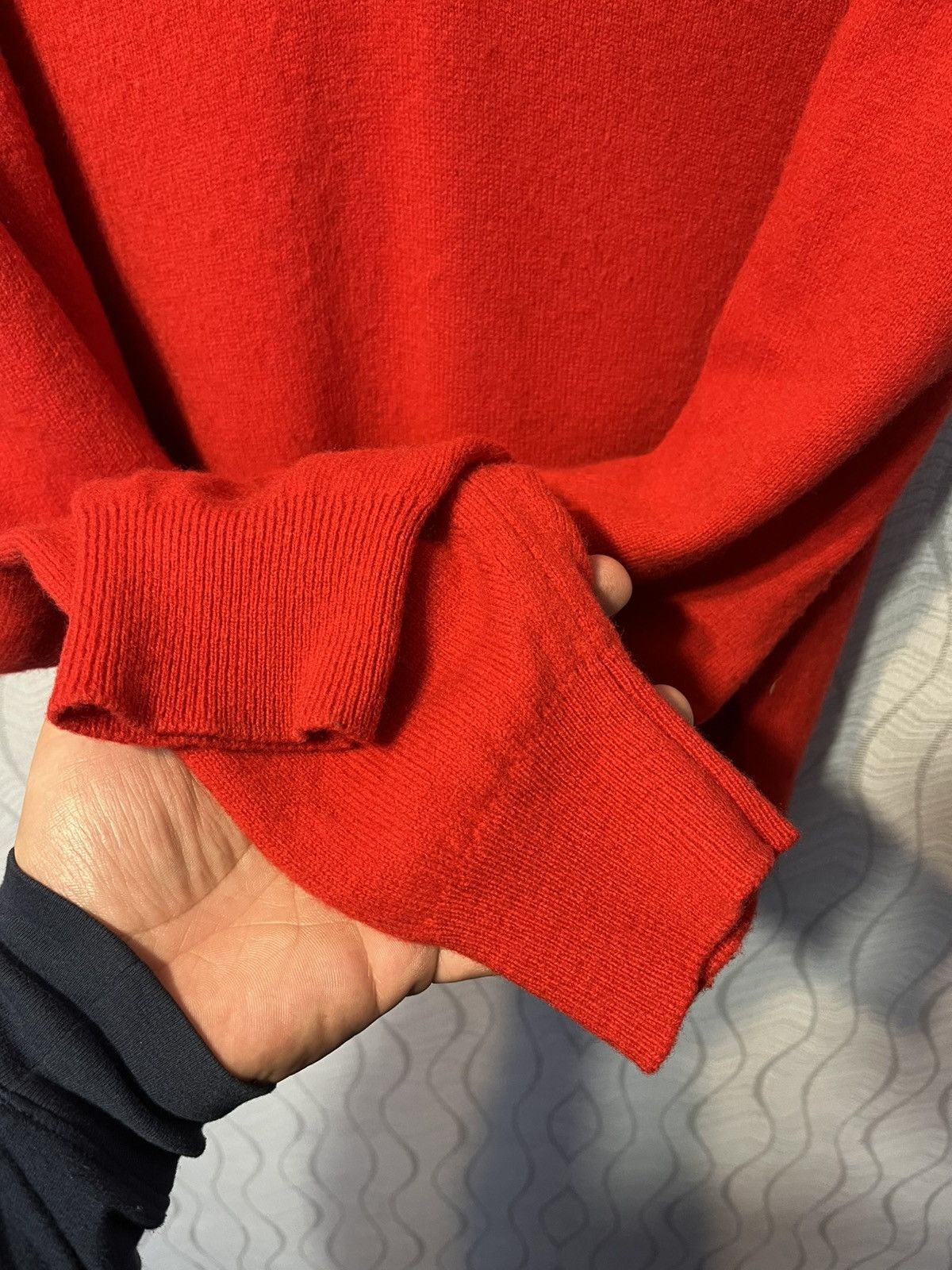 Burberry Burberry’s Vintage Pure Scotland Lambswool V-Neck Pullover Size US XL / EU 56 / 4 - 6 Thumbnail