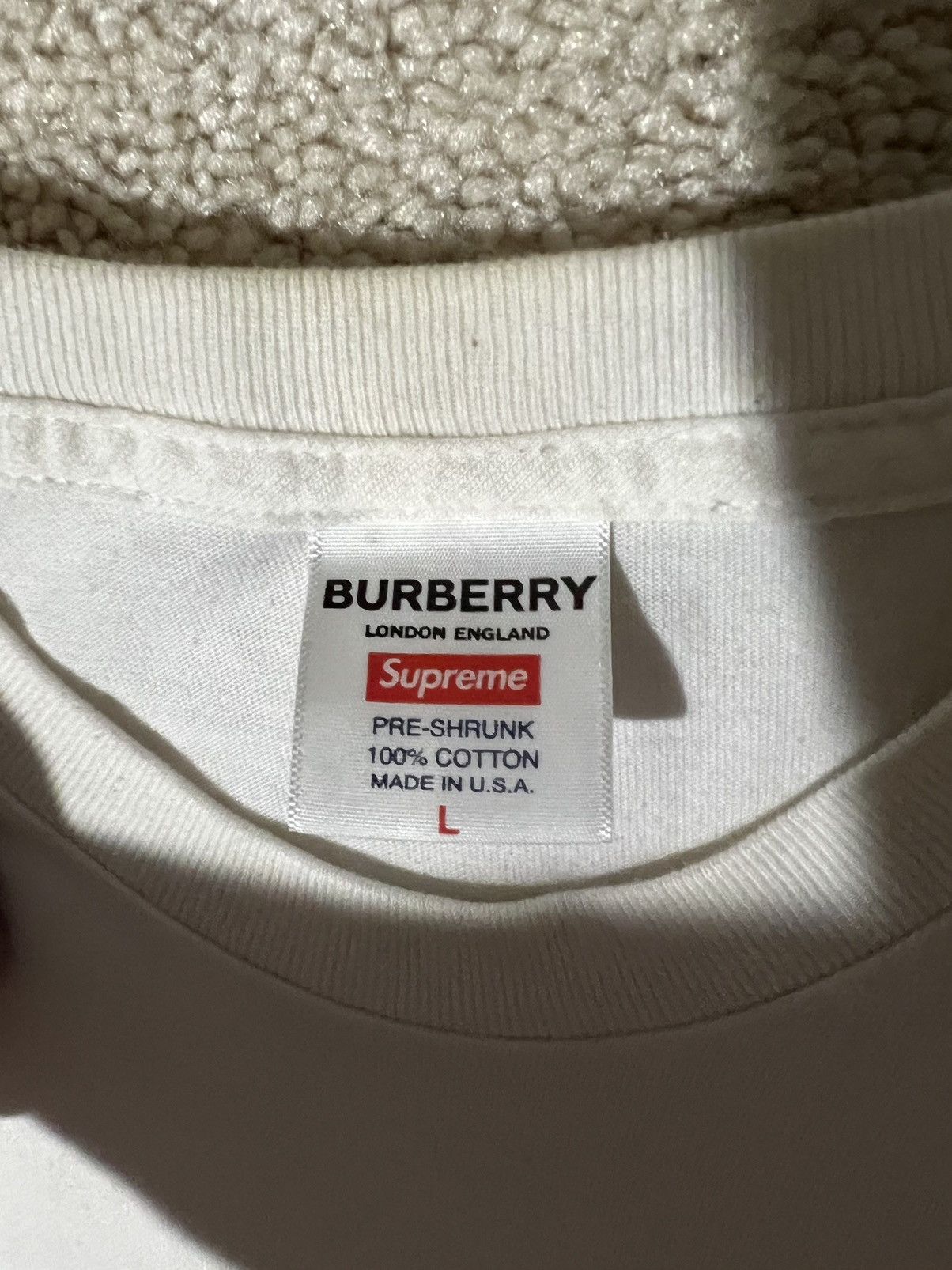 Supreme L Supreme Burberry Box Logo T-Shirt Size US L / EU 52-54 / 3 - 2 Thumbnail