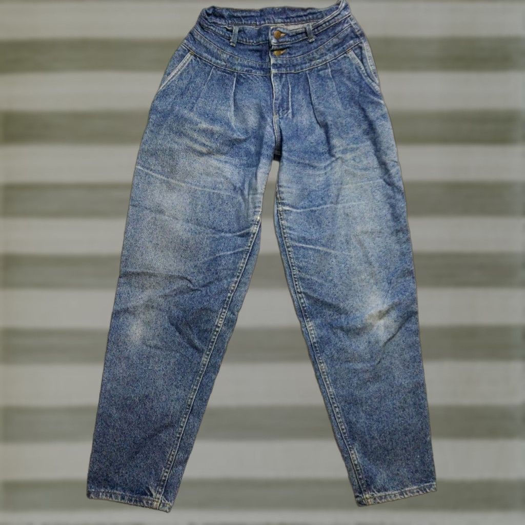 Lee VINTAGE Lee Jeans Stone Washed 18 Medium Womens 28x31 Denim Grunge Made in USA 1980s Size 40" / US 18 - 1 Thumbnail