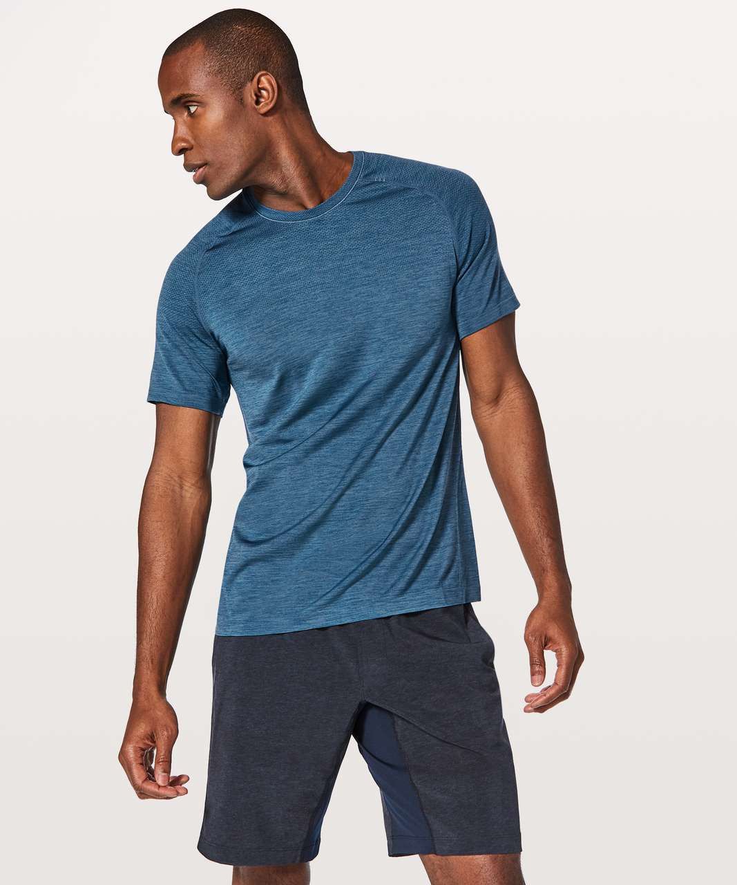 Lululemon Lululemon Metal Tech Vent Short Sleeve Large Size US L / EU 52-54 / 3 - 1 Thumbnail