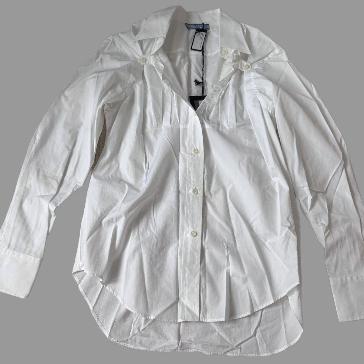 Prada Prada White front chest tucked Poplin shirt size IT40 Size S / US 4 / IT 40 - 1 Thumbnail