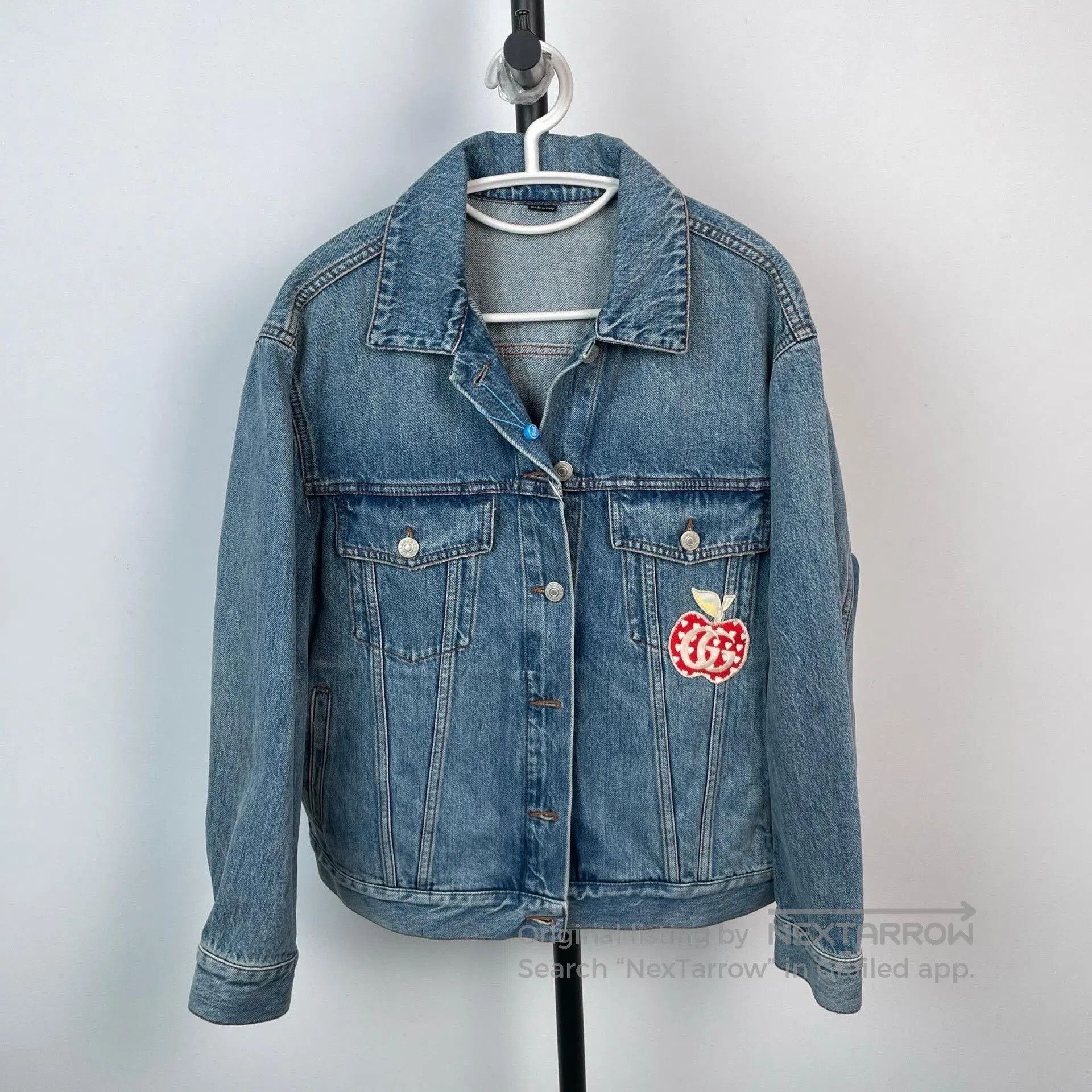 Gucci Gucci Valentine Limited Apple Embroidery Denim Jacket. Size S / US 4 / IT 40 - 1 Thumbnail