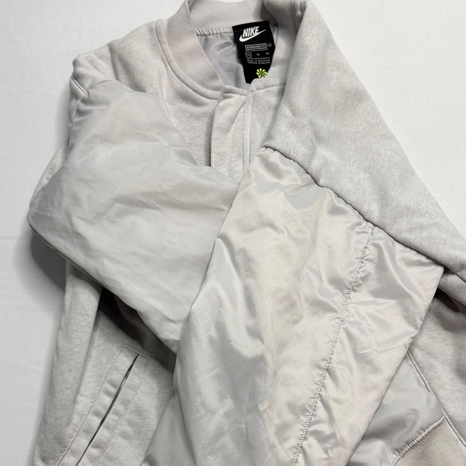 Nike Nike Vintage Size XL Bomber Jacket Standard Fit Size XL / US 12-14 / IT 48-50 - 3 Thumbnail
