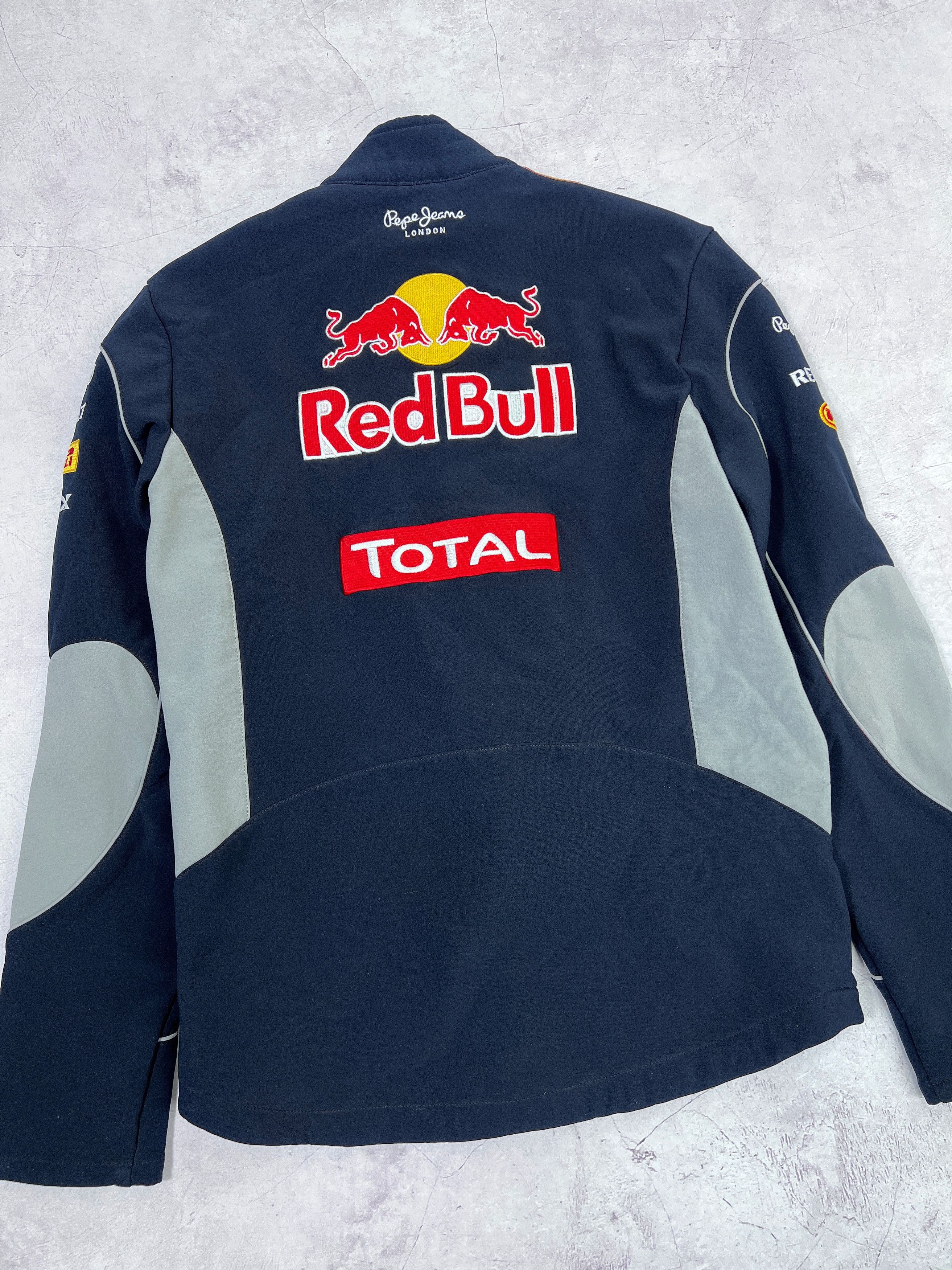 Pepe Jeans × Red Bull Red Bull F1 Team Softshell Jacket Pepe Jeans Pirelli Geox Size M / US 6-8 / IT 42-44 - 17 Thumbnail
