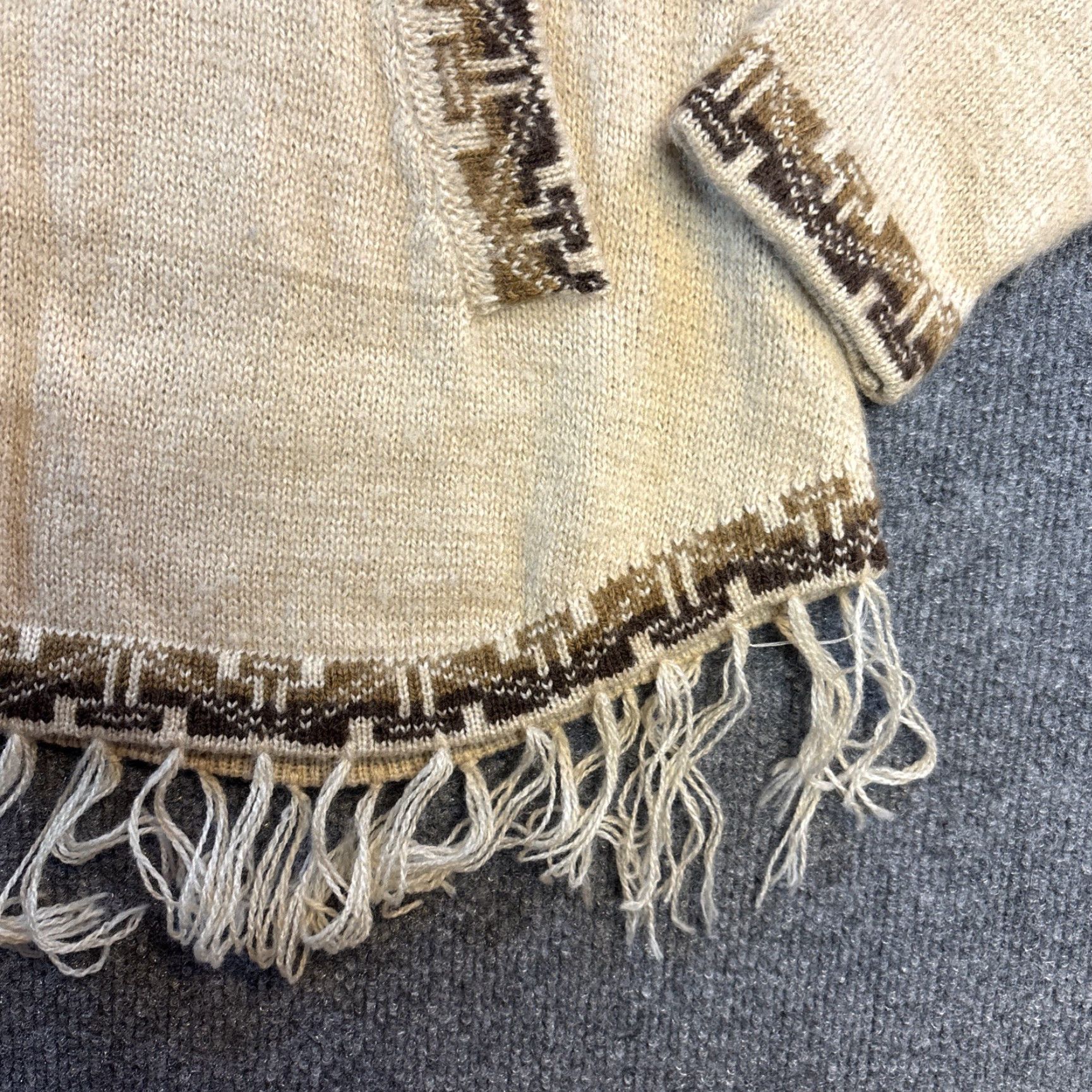 Vintage Artesania 100% Alpaca Hooded Pullover Sweater Long Sleeve Peru Small Womens Beige Vintage? Size S / US 4 / IT 40 - 5 Thumbnail