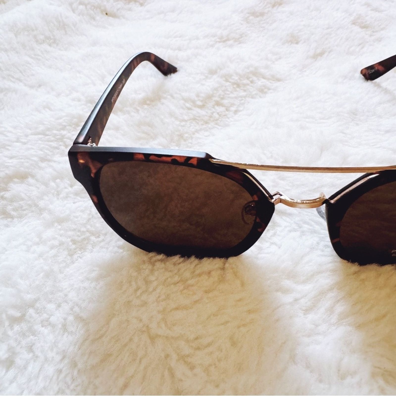 Other Alina Tortoise Brown Bold Round Sunglasses Size ONE SIZE - 6 Thumbnail