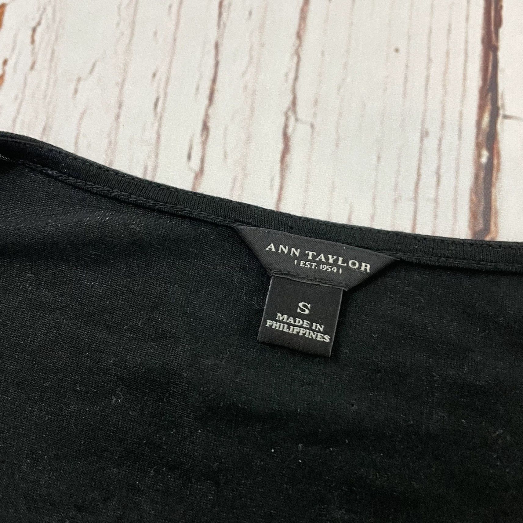 Ann Taylor Ann Taylor Cross Front Shirt Small Black Women Shirt XS? Size S / US 4 / IT 40 - 2 Thumbnail