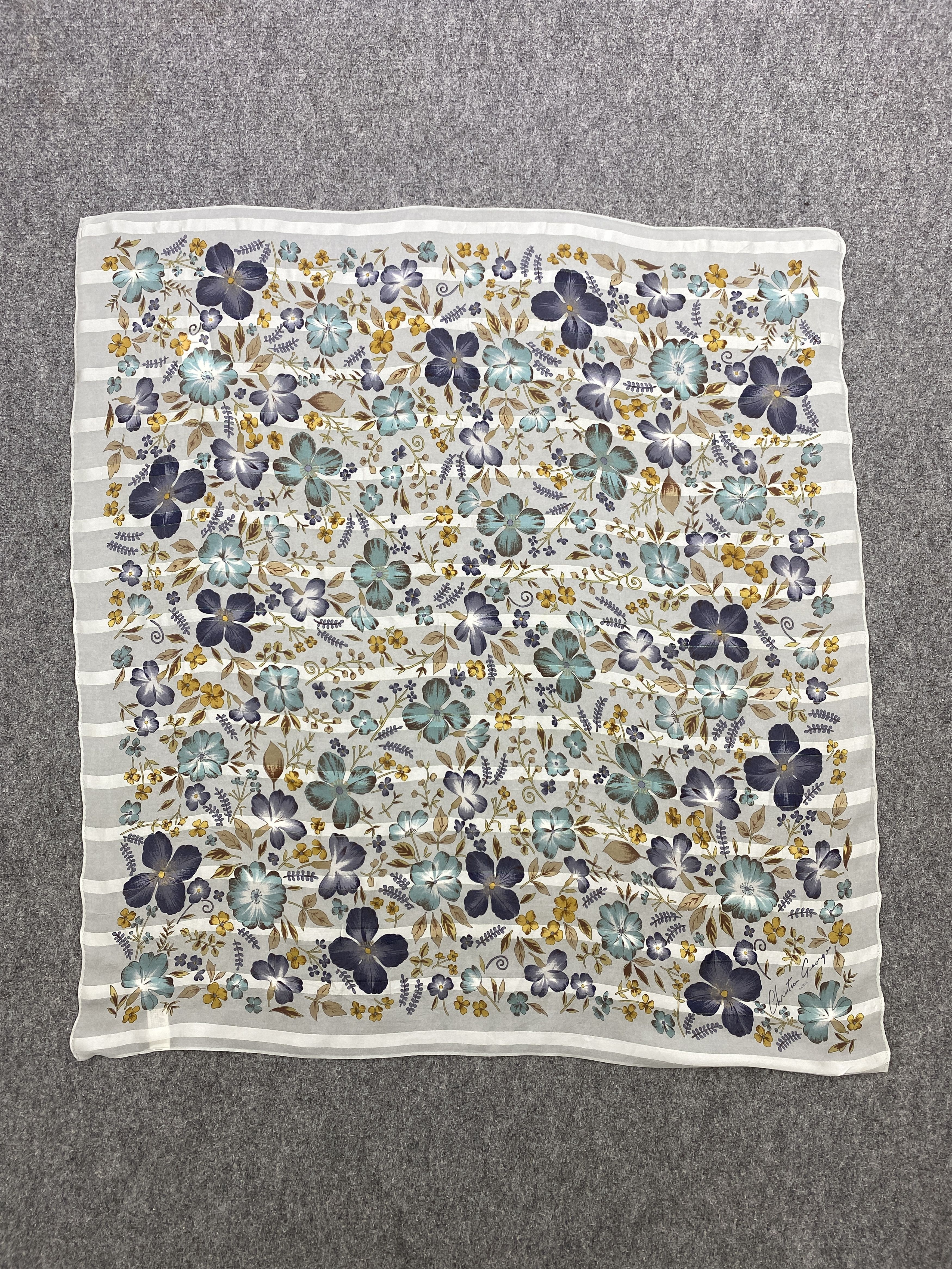 Other Vintage Christian Georges Paris Silk Scarf SN0160 Size ONE SIZE - 3 Thumbnail