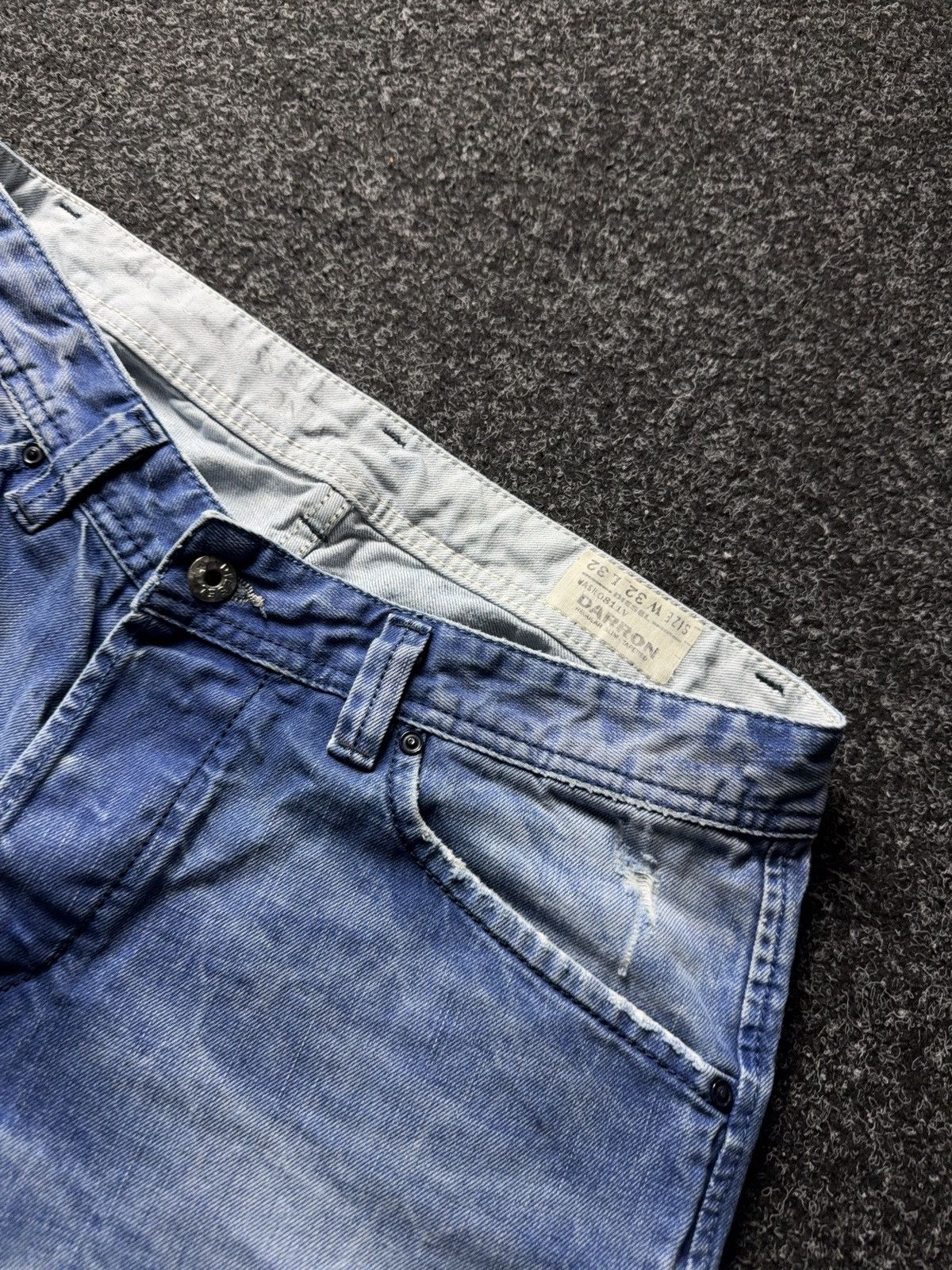 Diesel Y2K 00s Diesel Darron Jeans Light Blue Wash Made in Italy Size US 32 / EU 48 - 8 Thumbnail