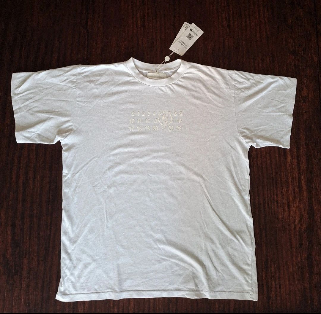 Maison Margiela White Maison Margiela Line 6 T-shirt Size US S / EU 44-46 / 1 - 2 Thumbnail