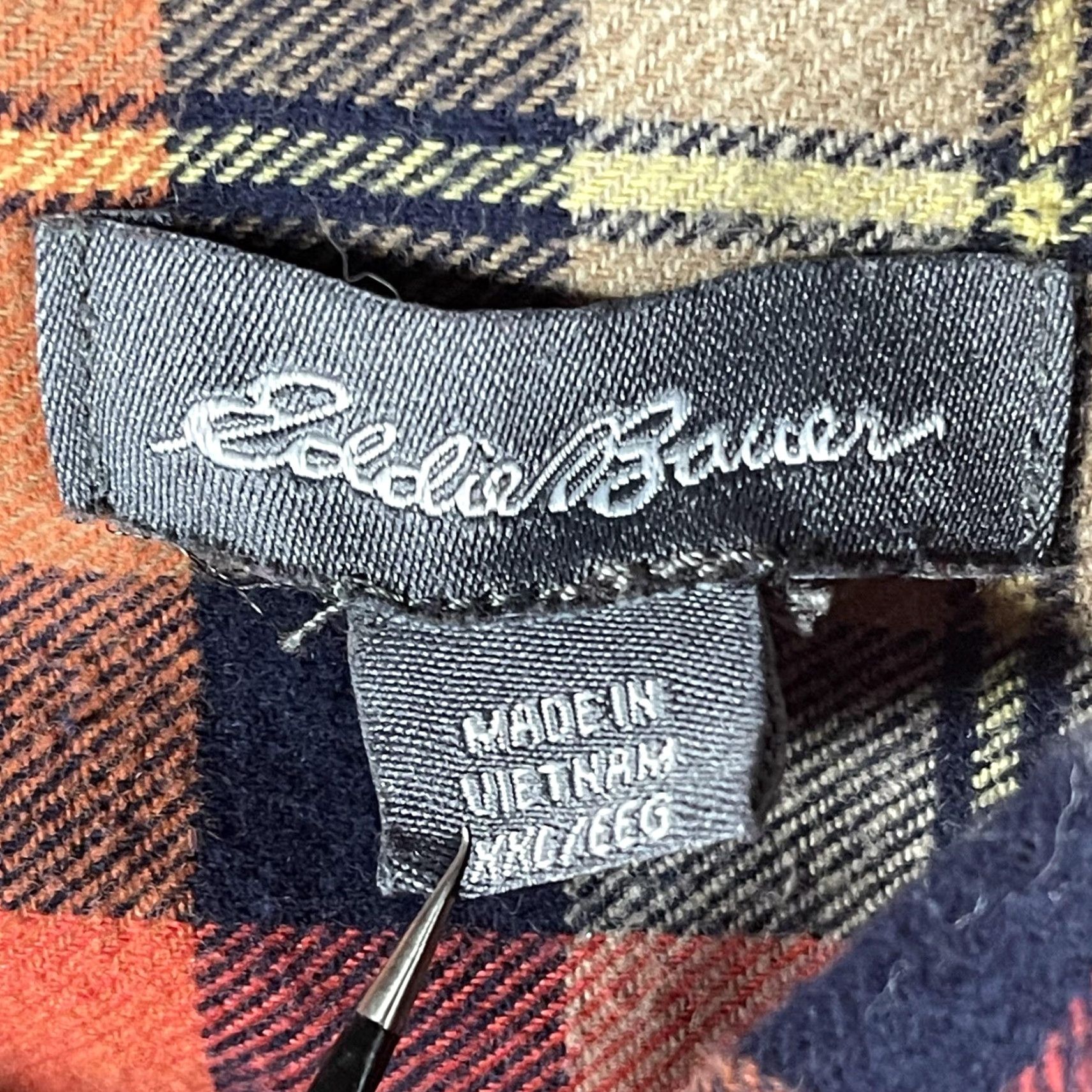 Eddie Bauer VINTAGE Eddie Bauer Shirt Mens 2XL Orange Navy Plaid Flannel Button Down E8001723 Size US XXL / EU 58 / 5 - 4 Thumbnail