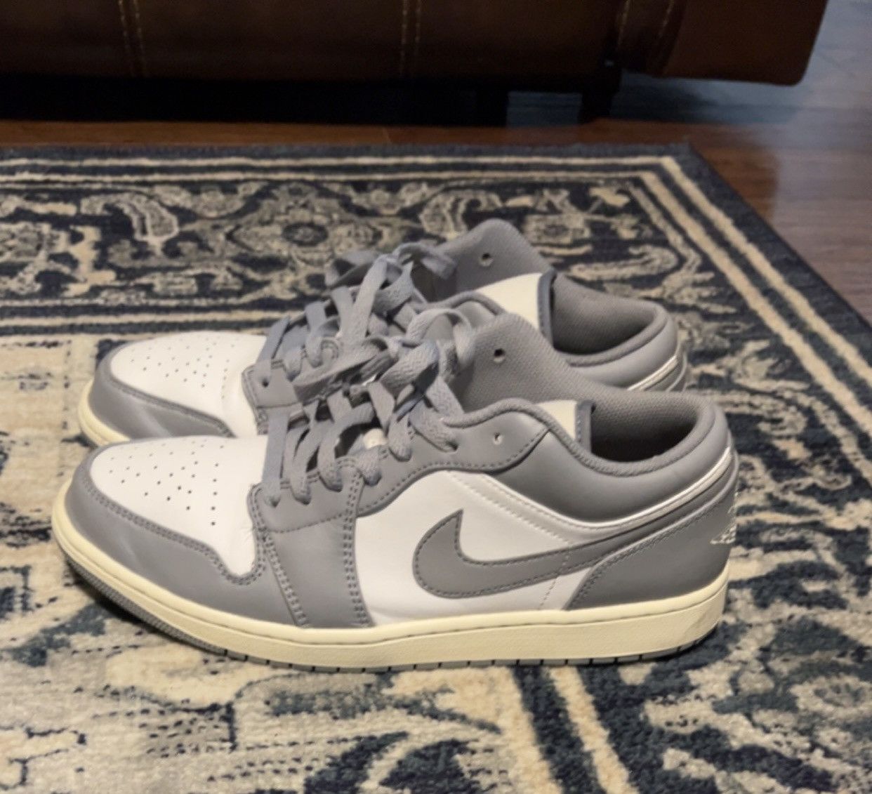 Jordan Brand × Nike Vintage grey Air Jordan 1 lows Size US 11 / EU 44 - 1 Thumbnail