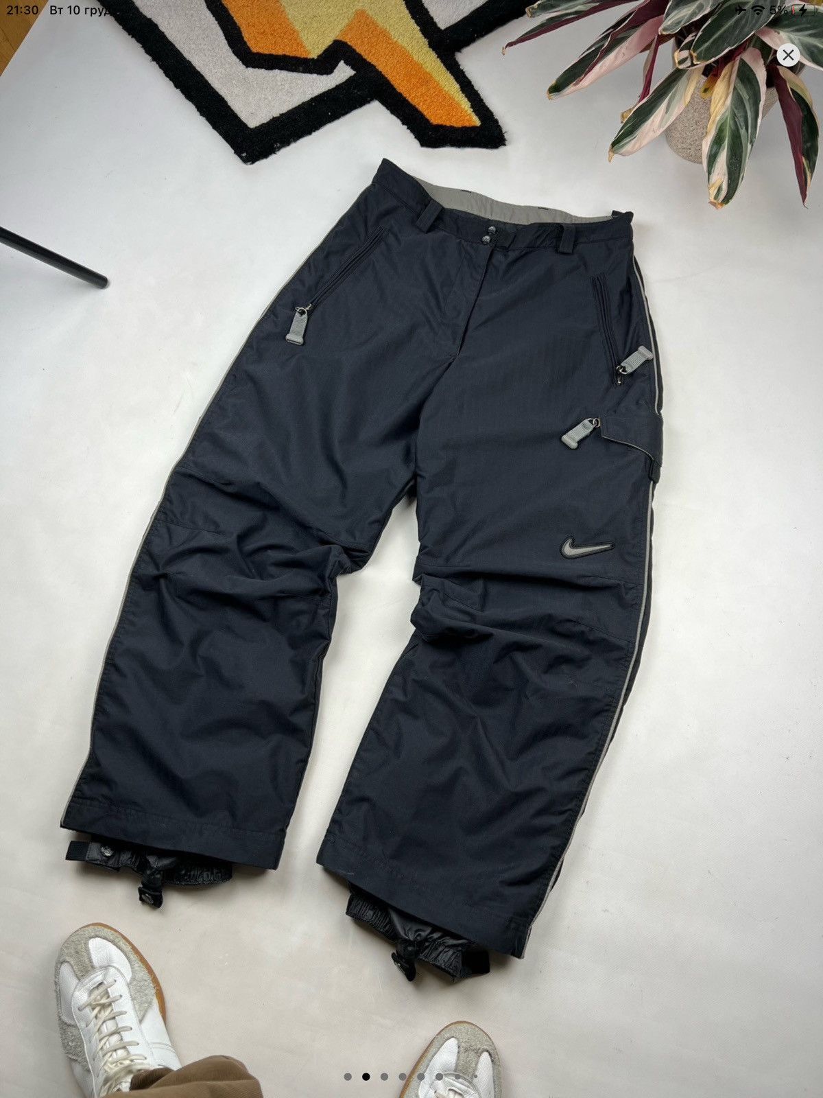 Rare!! Vintage 90s NIKE ACG Embroidered Swoosh Logo Cargo