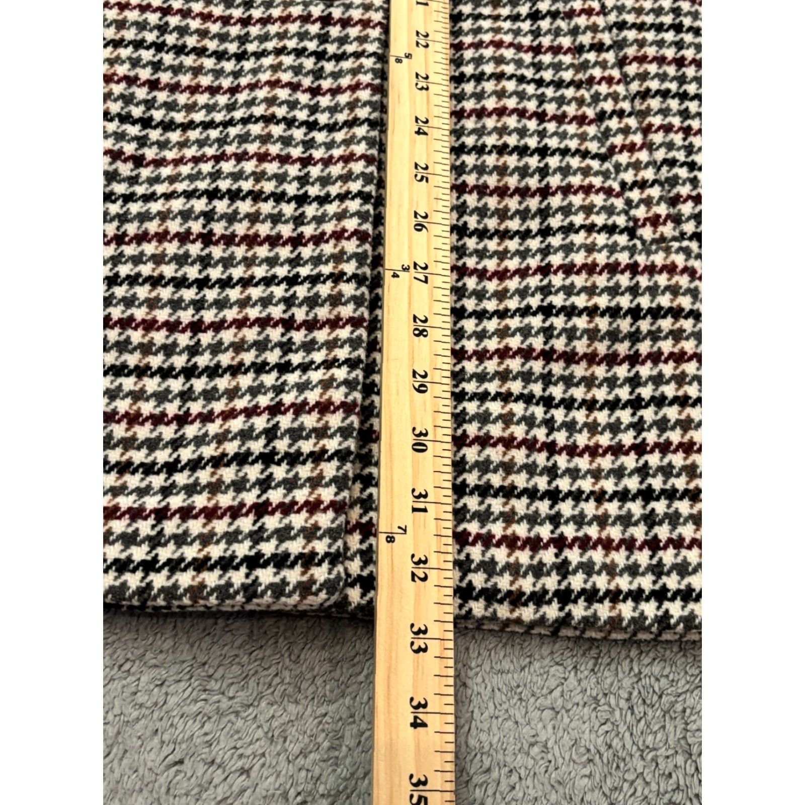 Old Navy Old Navy Coat Womens Small Maroon Black Plaid Houndstooth Jacket Size S / US 4 / IT 40 - 4 Thumbnail
