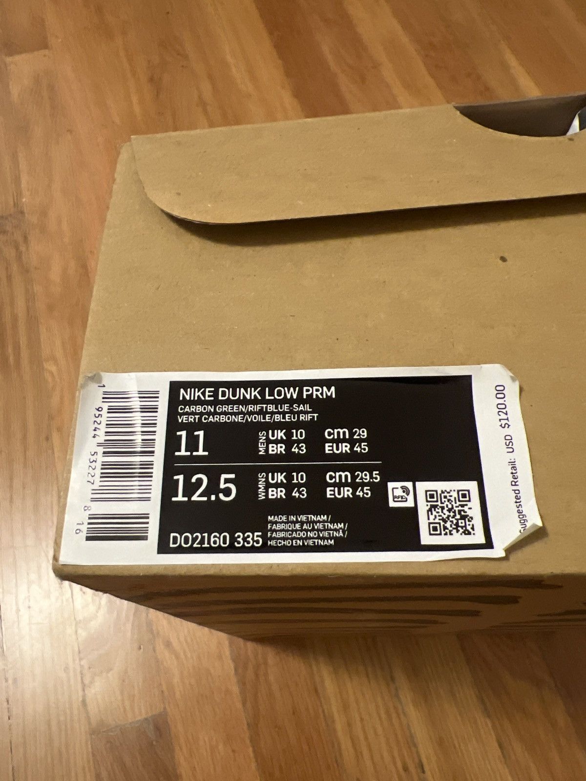Nike Nike siempre familia dunk Size US 11 / EU 44 - 7 Thumbnail