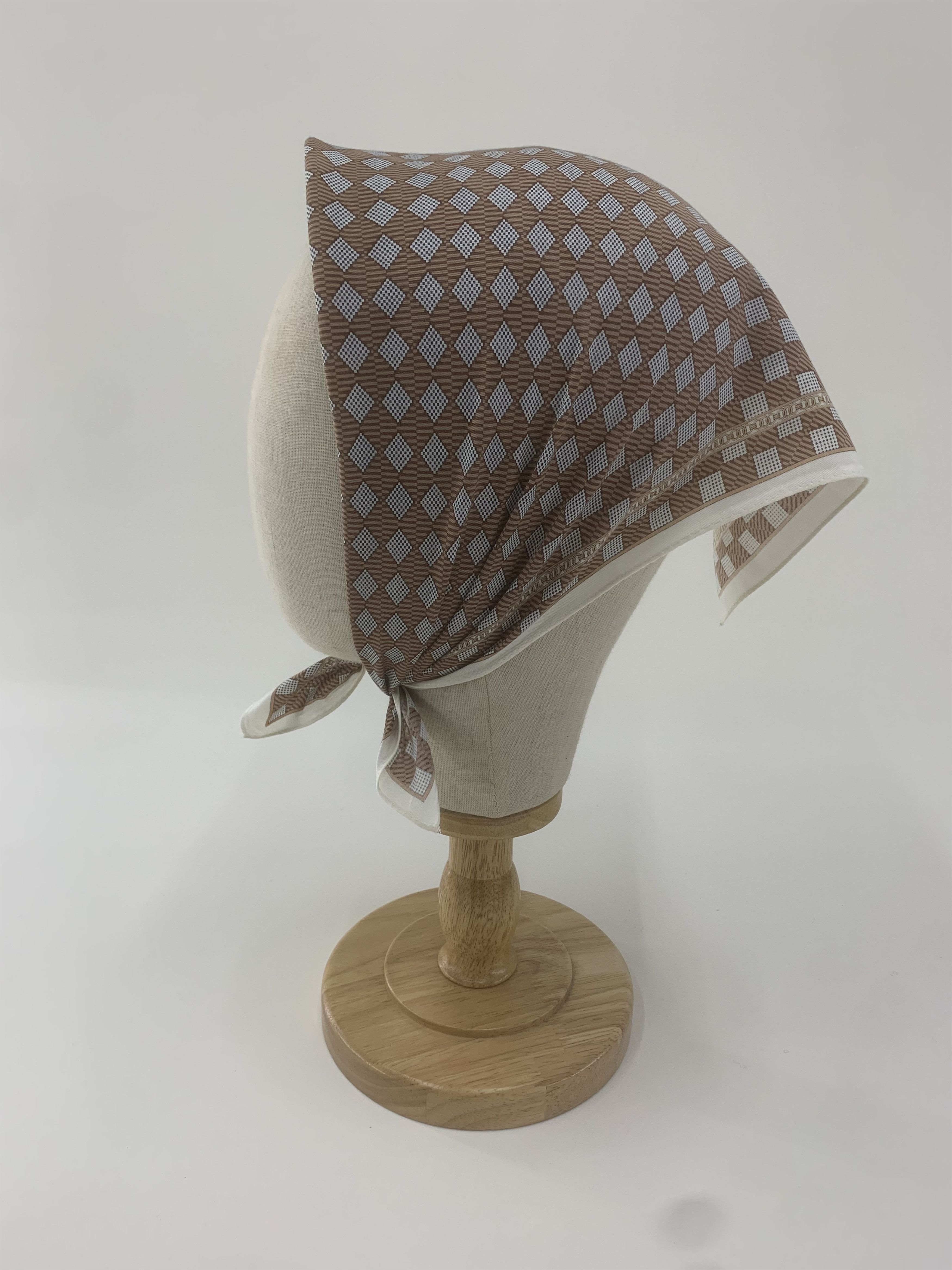 Yves Saint Laurent Yves Saint Lauren Handkerchief Bandana Neckerchief Square Size ONE SIZE - 3 Thumbnail