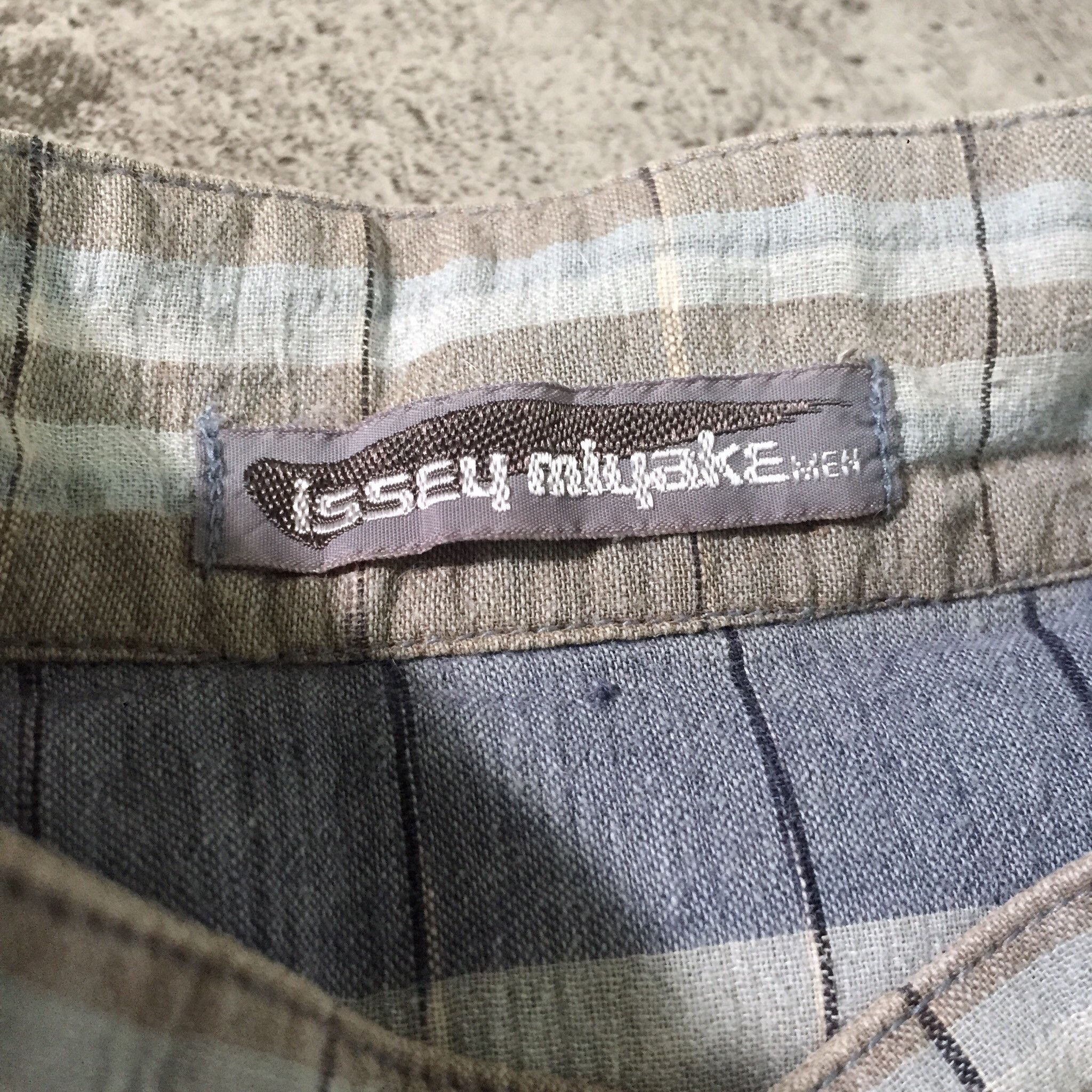 Issey Miyake 80s Issey Miyake Men Unique Stripe Side Pocket Shirt Size US M / EU 48-50 / 2 - 5 Thumbnail