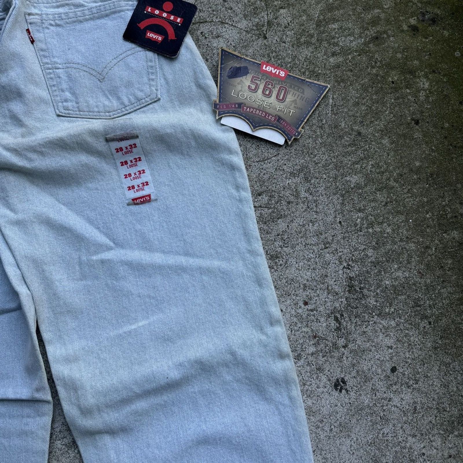 Levi's VINTAGE 90s LEVI’S 560 MADE IN USA LOOSE TAPERED DENIM JEANS Size US 27 - 15 Thumbnail