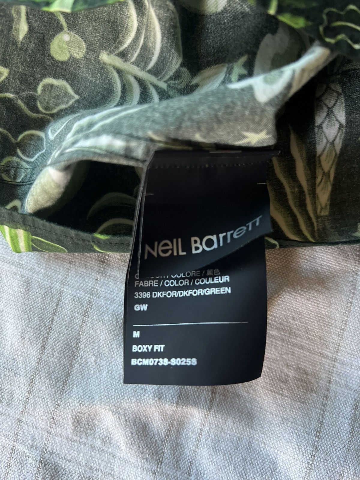 Neil Barrett Neil Barrett Dancing in the moonlight bowling shirt Size US M / EU 48-50 / 2 - 8 Thumbnail