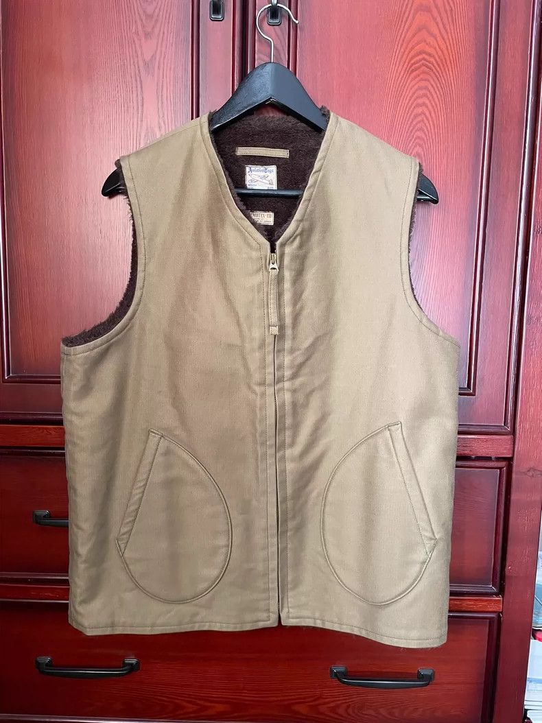 The Real McCoy's The Real McCoys s Authentic, Near New, Made in Japan, I am Size US M / EU 48-50 / 2 - 1 Thumbnail